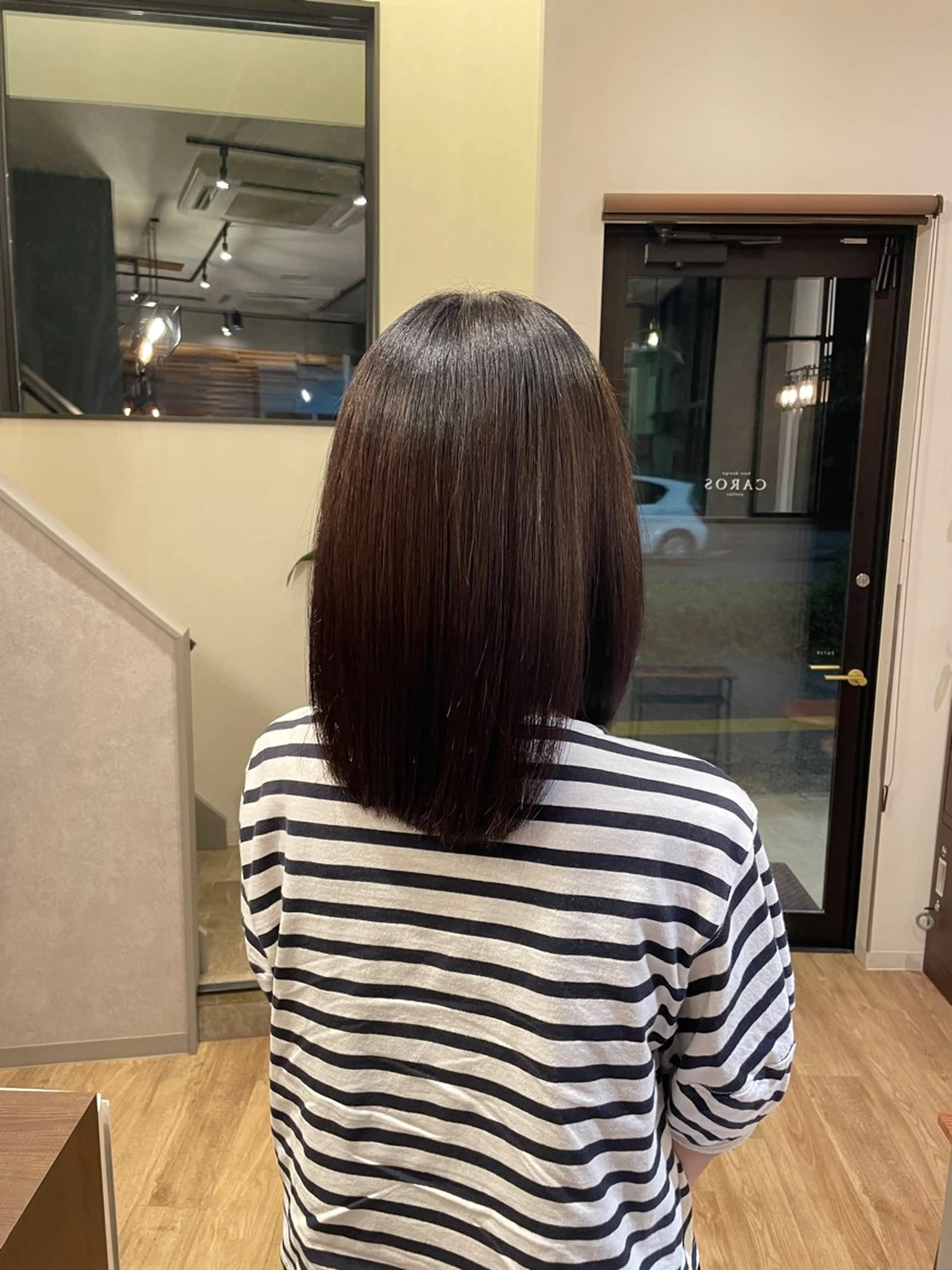 セミロング CAROS　atelier所属・安倍 辰哉のヘアスタイル