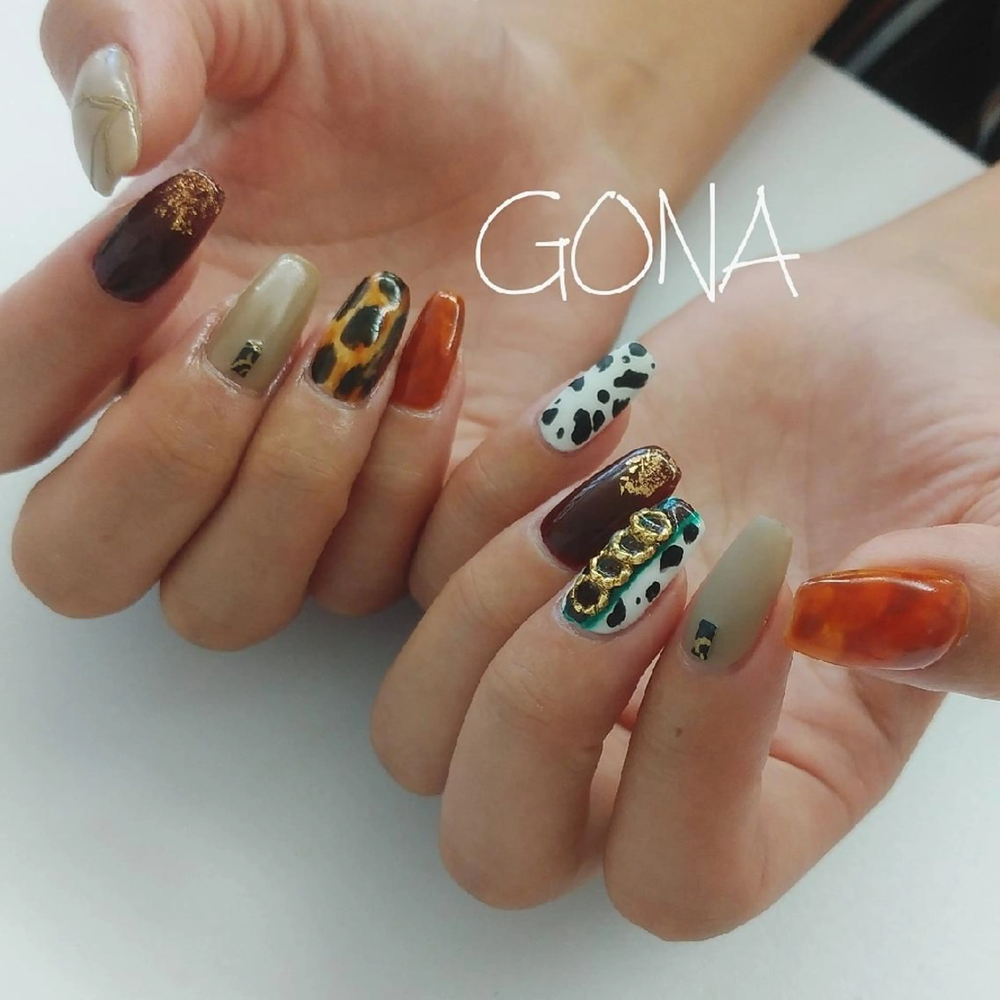 ネイル ネイルサロン& スクールGONAのネイルデザイン