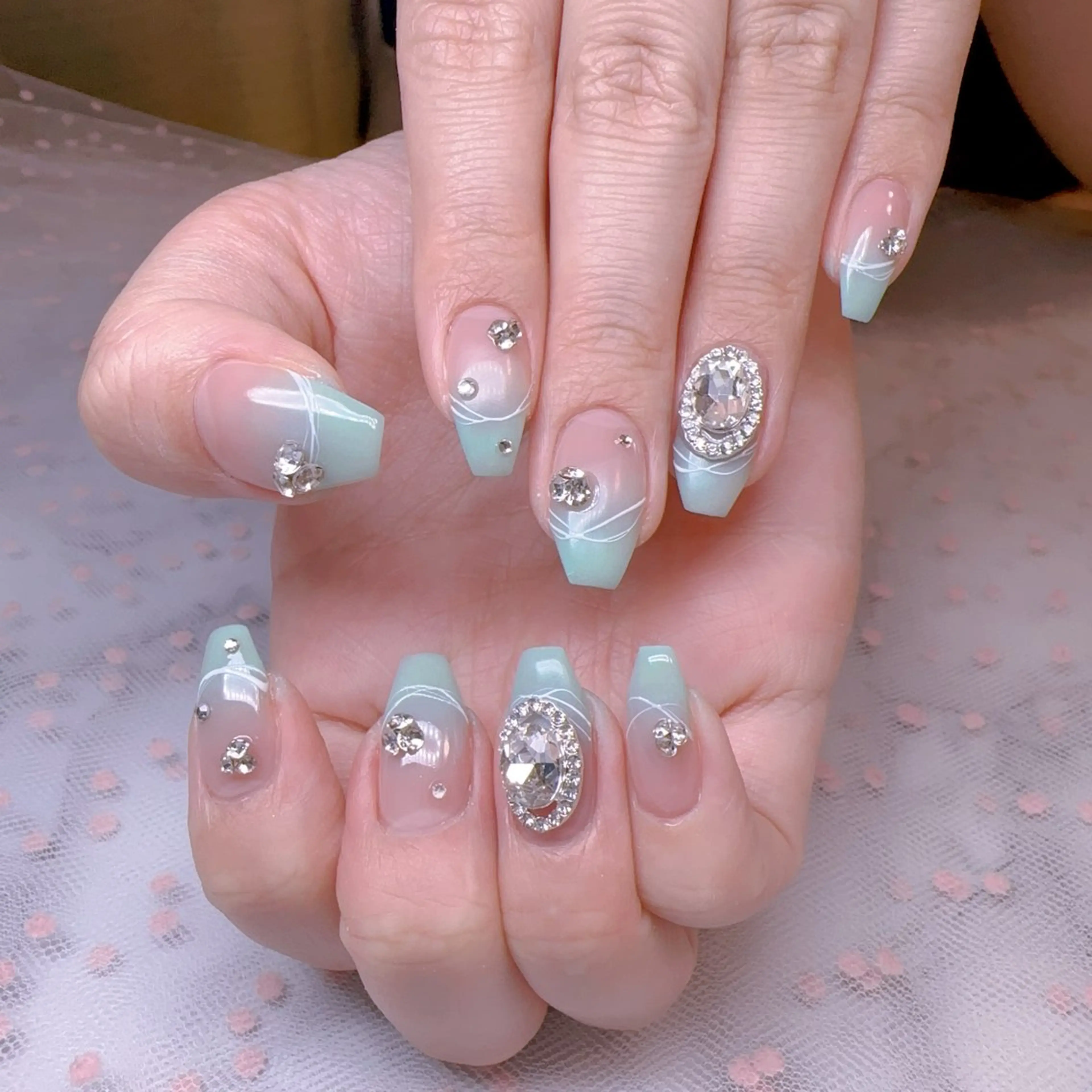 ネイル オーロラネイル フットネイル 韓国ネイル ラメ(グリッター) ラメグラデーション ハンドネイル Belle nail salon 新小岩のネイルデザイン