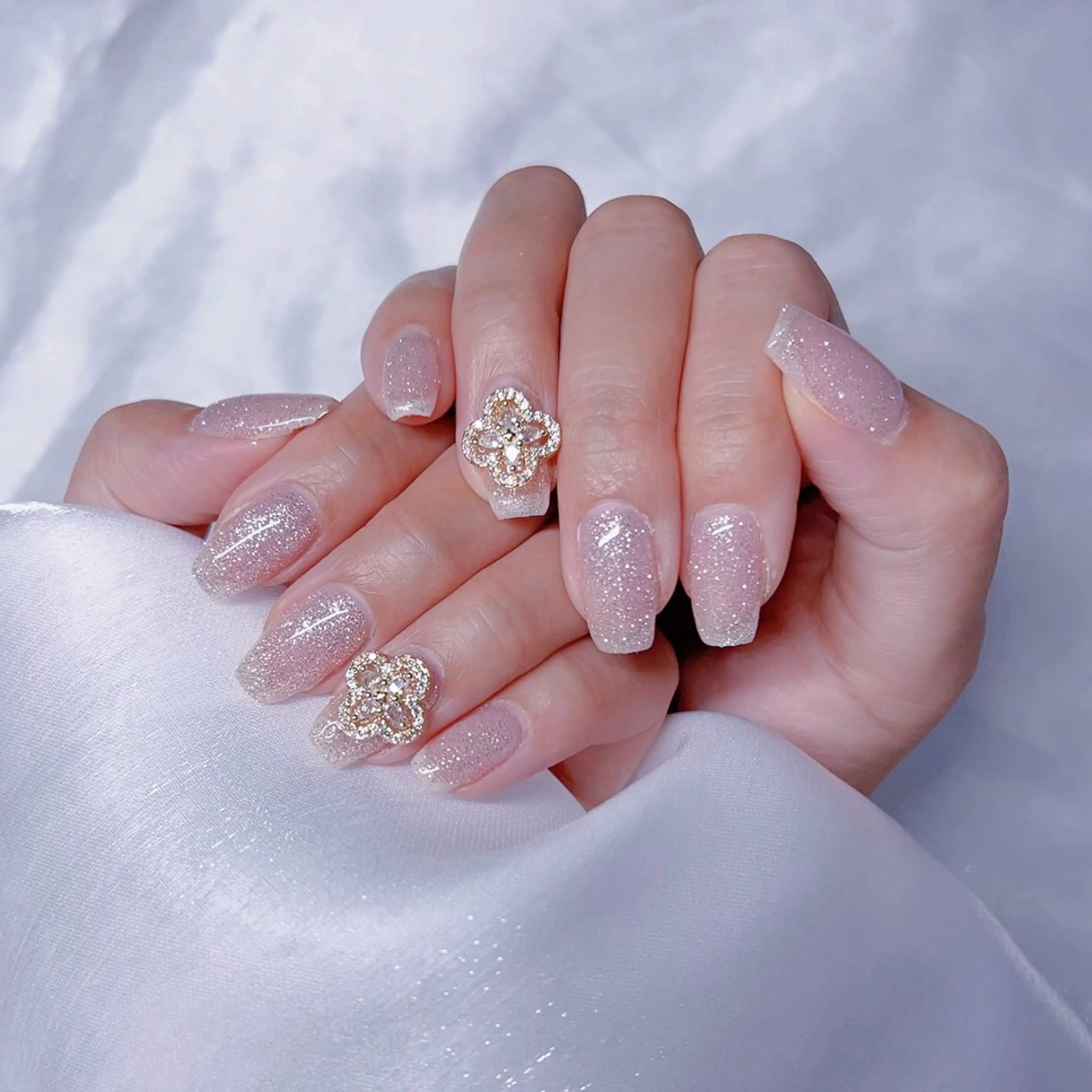 ネイル ハンドネイル 帆南🌙Romy moon nailのネイルデザイン