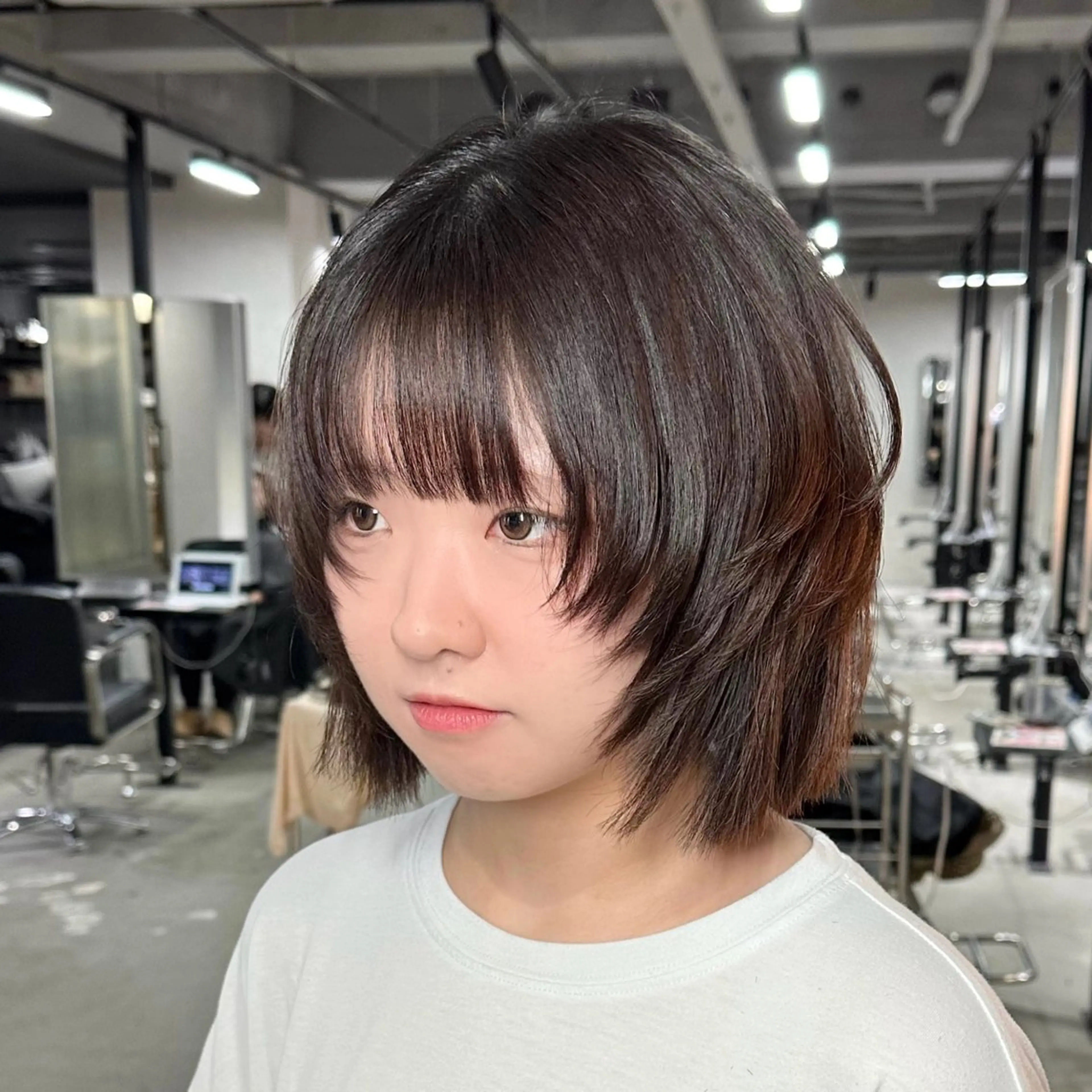 ミディアム ケアカラー ボブ 髪質改善 レイヤーカット トリートメント カット ヘアカラー トリートメント 艶髪カラー/レイヤ ー支持No.1renのヘアスタイル