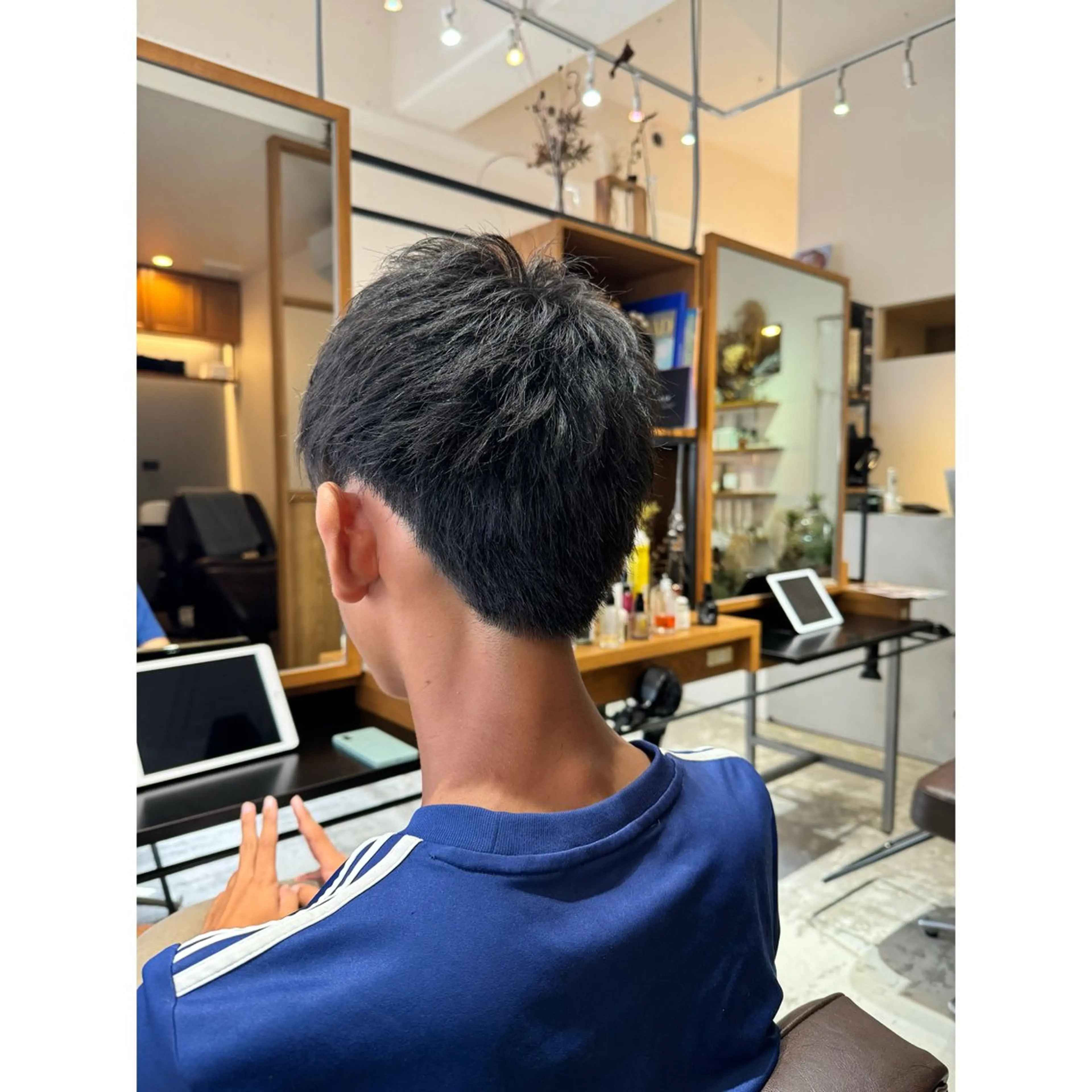 ショート カット 喜友名洸季 anoneのヘアスタイル