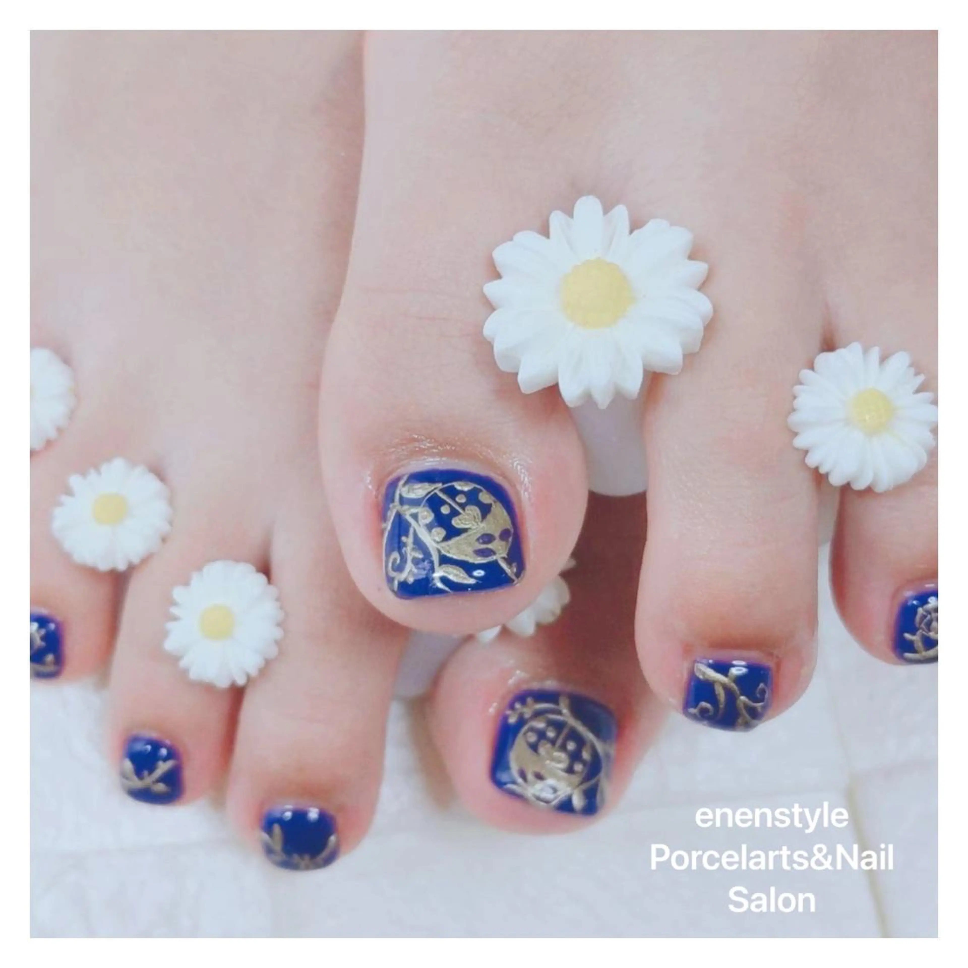 ショート ネイル ハンドネイル フットネイル 👑enen style👑のネイルデザイン