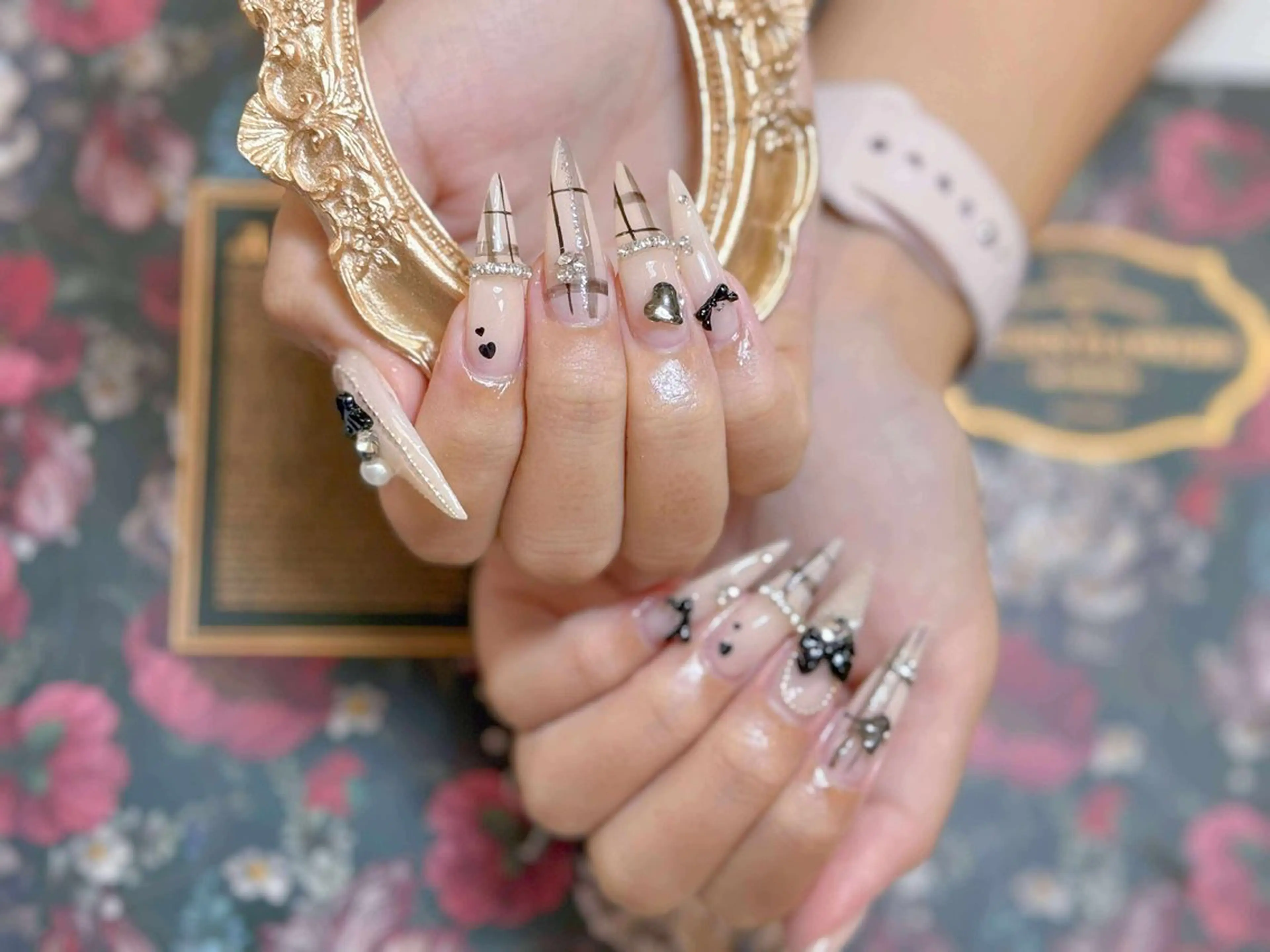 ネイル ハンドネイル ANH NAIL ゴテゴテ専門店💎のネイルデザイン