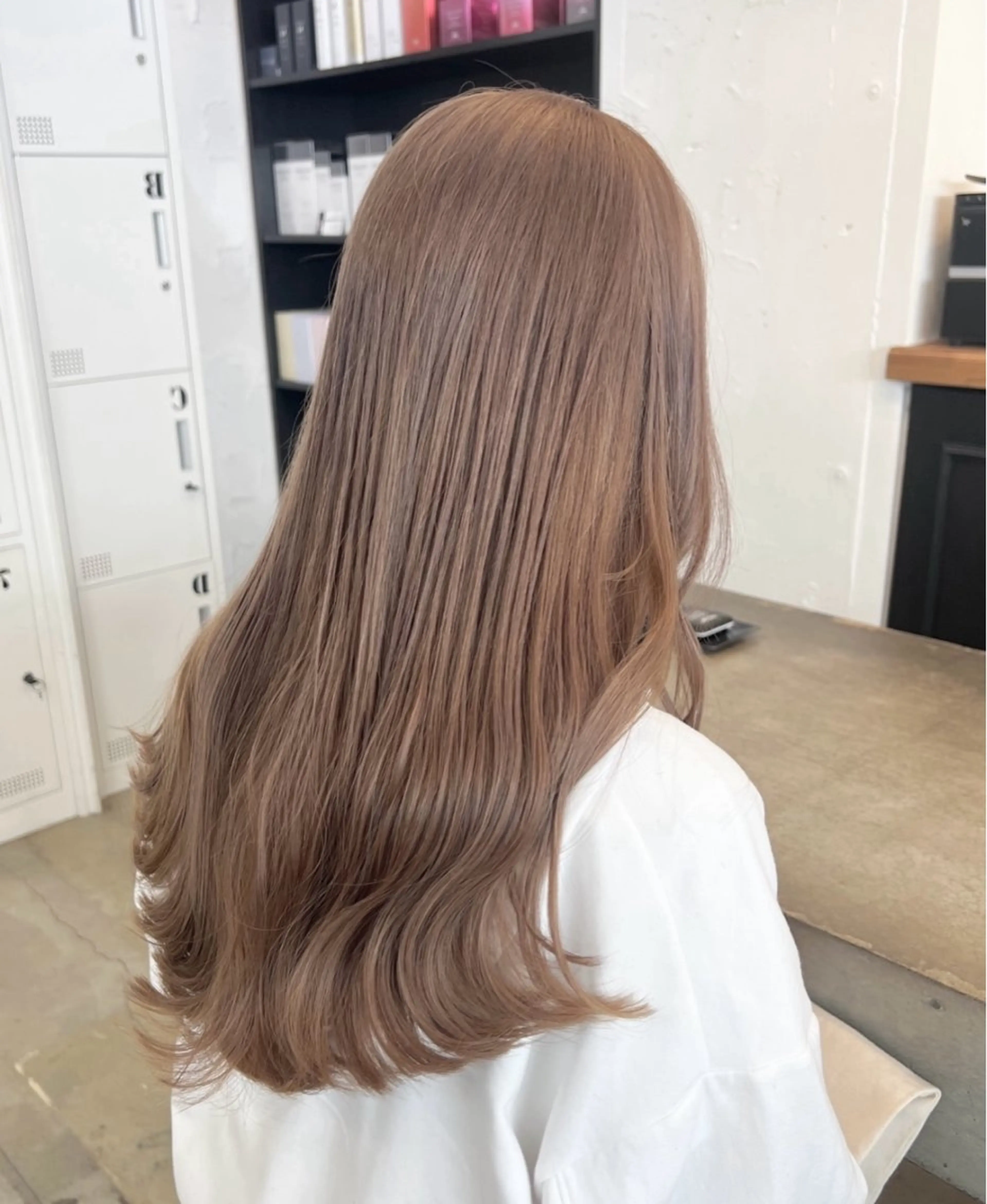カラー ヘアカラー トリートメント ブリーチカラー×艶 🍨mihoのヘアスタイル