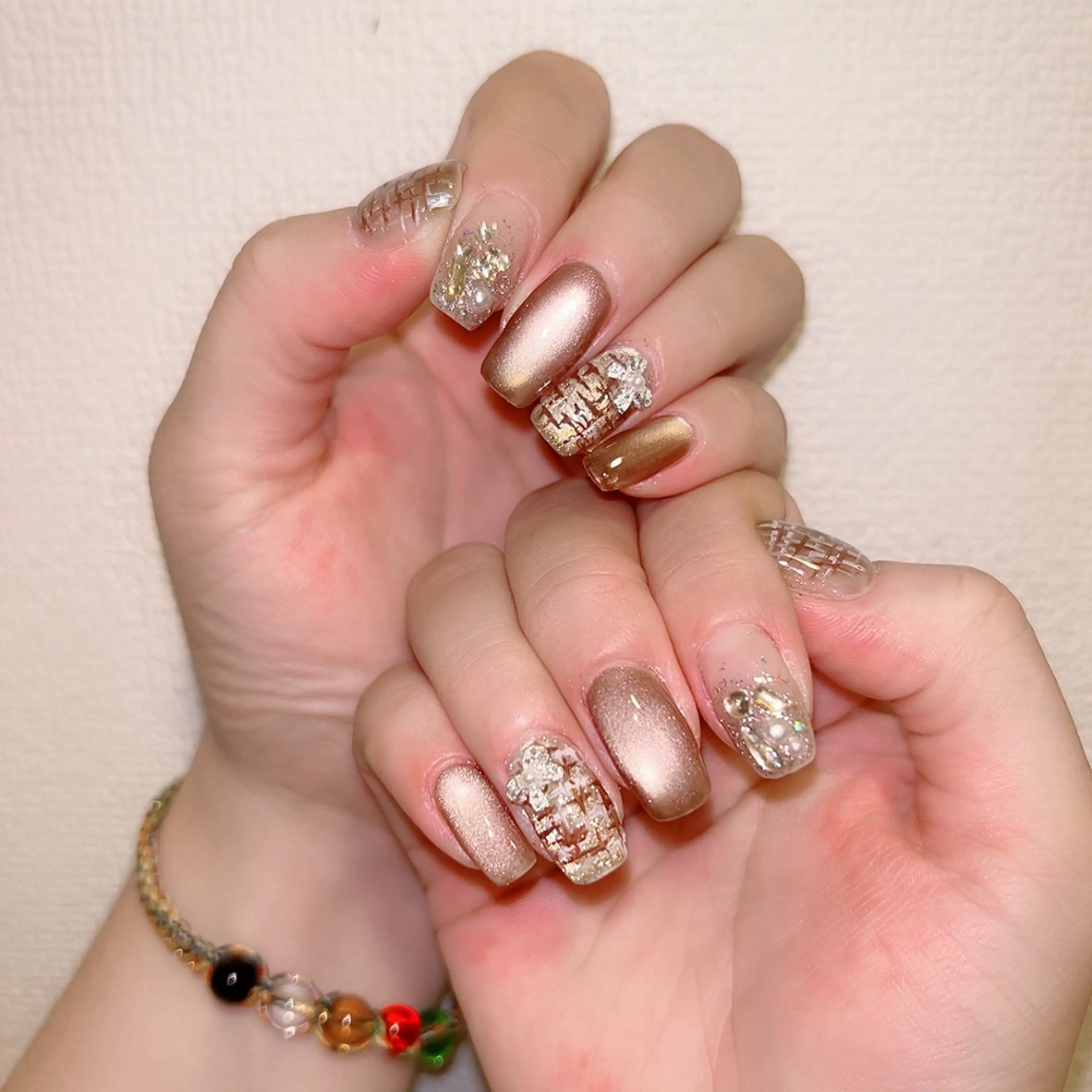 ネイル アートネイル ブラウン ハロウィン マグネットネイル ニュアンスネイル ハンドネイル Cute Tips nailのネイルデザイン