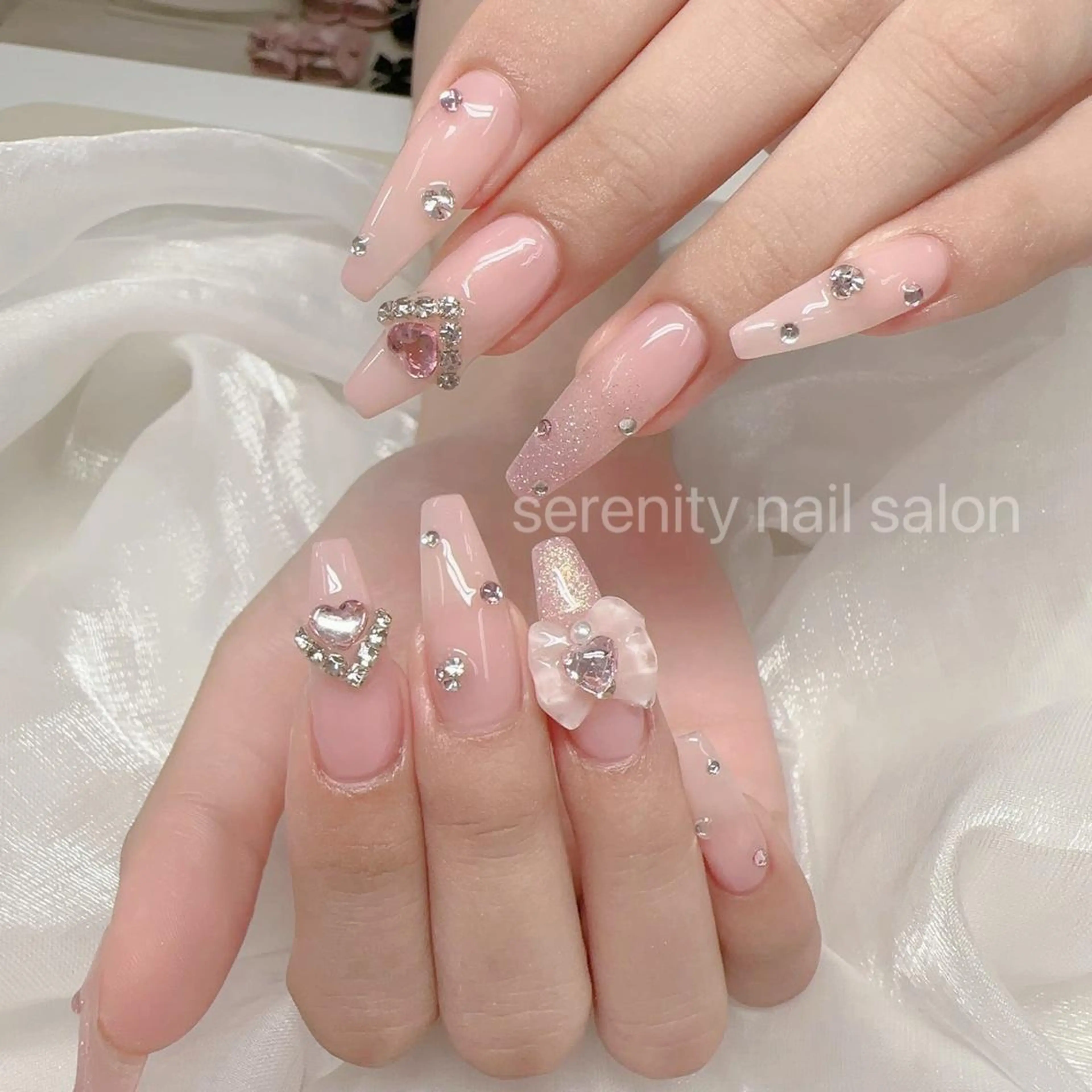 ネイル ハンドネイル ハンドケア ✨Serenity ワンホンネイルのネイルデザイン