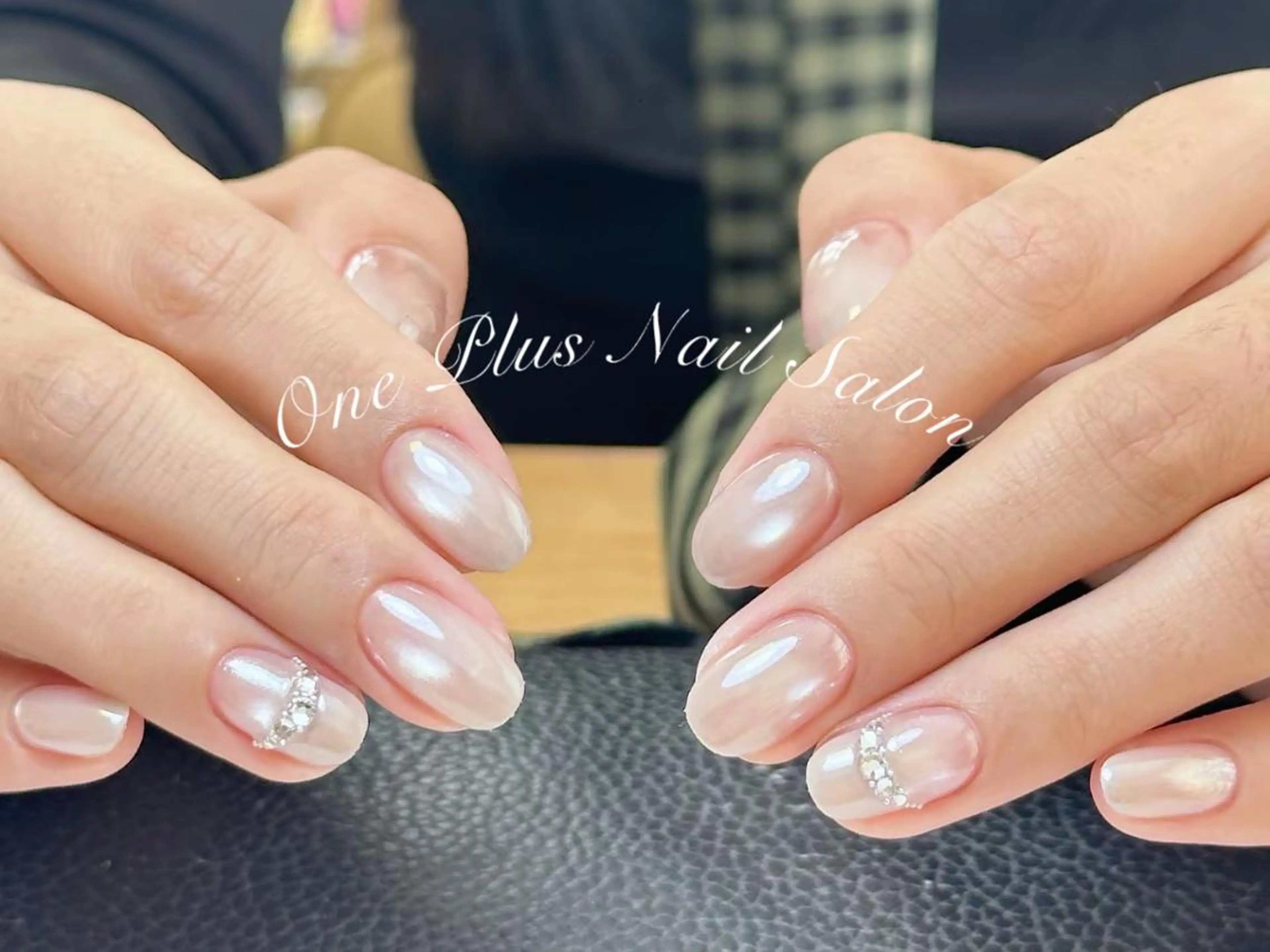 ネイル オーロラネイル 長さ出し フットネイル フレンチネイル ジェルネイル One Plus Nail Salonのネイルデザイン