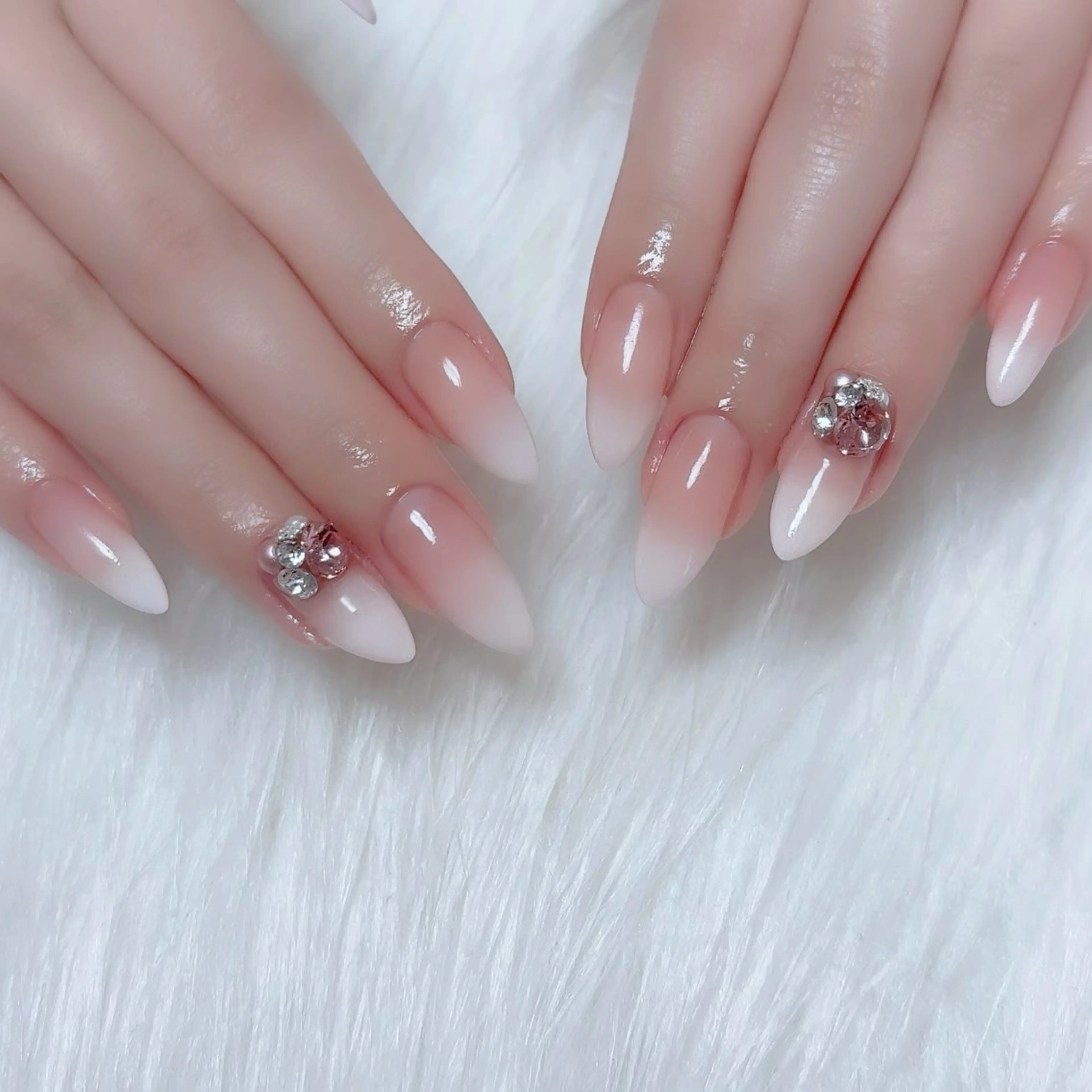 ネイル ストーンネイル ハンドネイル Nail Salon Maffy所属・Nail Salon Maffyのネイルデザイン