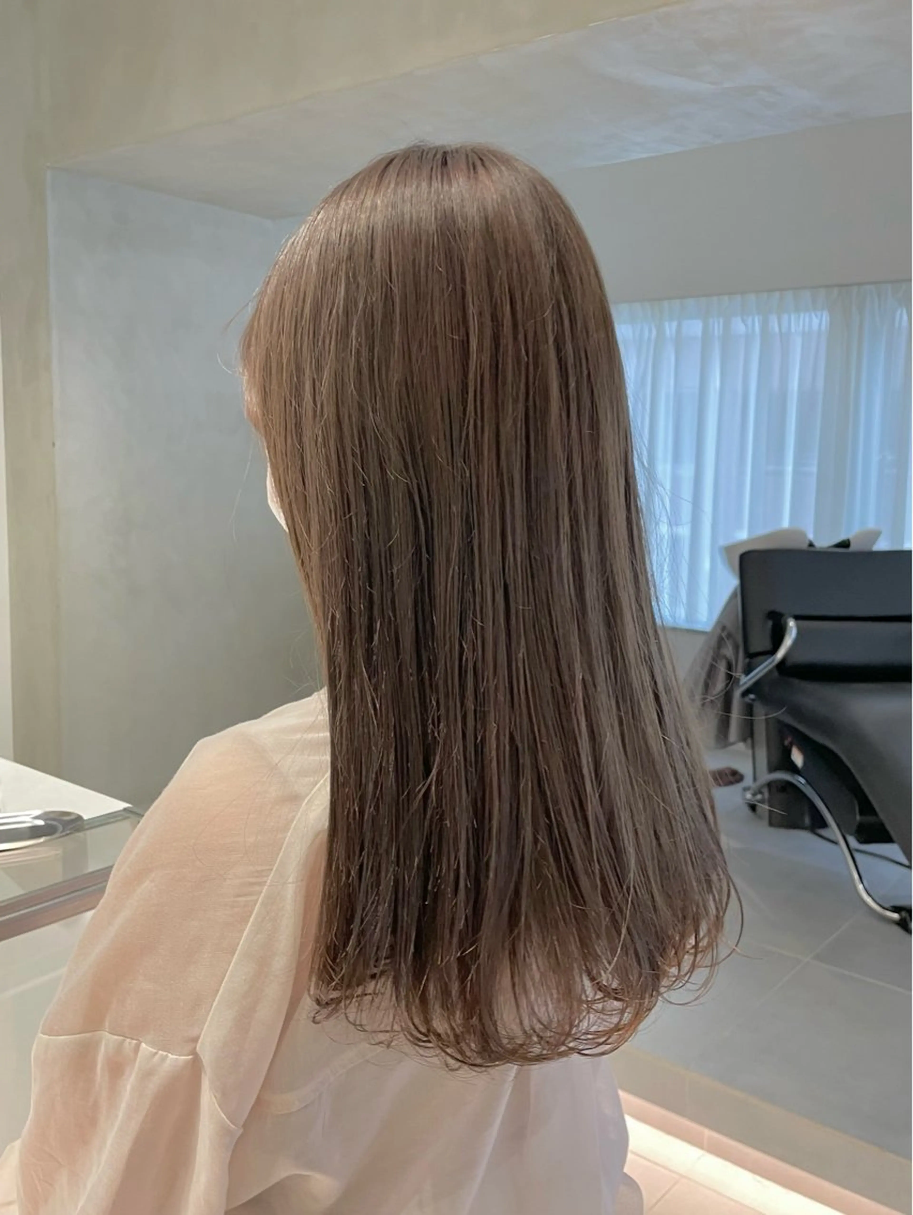 ロング カラー ヘアカラー トリートメント ヘッドスパ ヘアセット 小顔ショート✨️ RIEのヘアスタイル