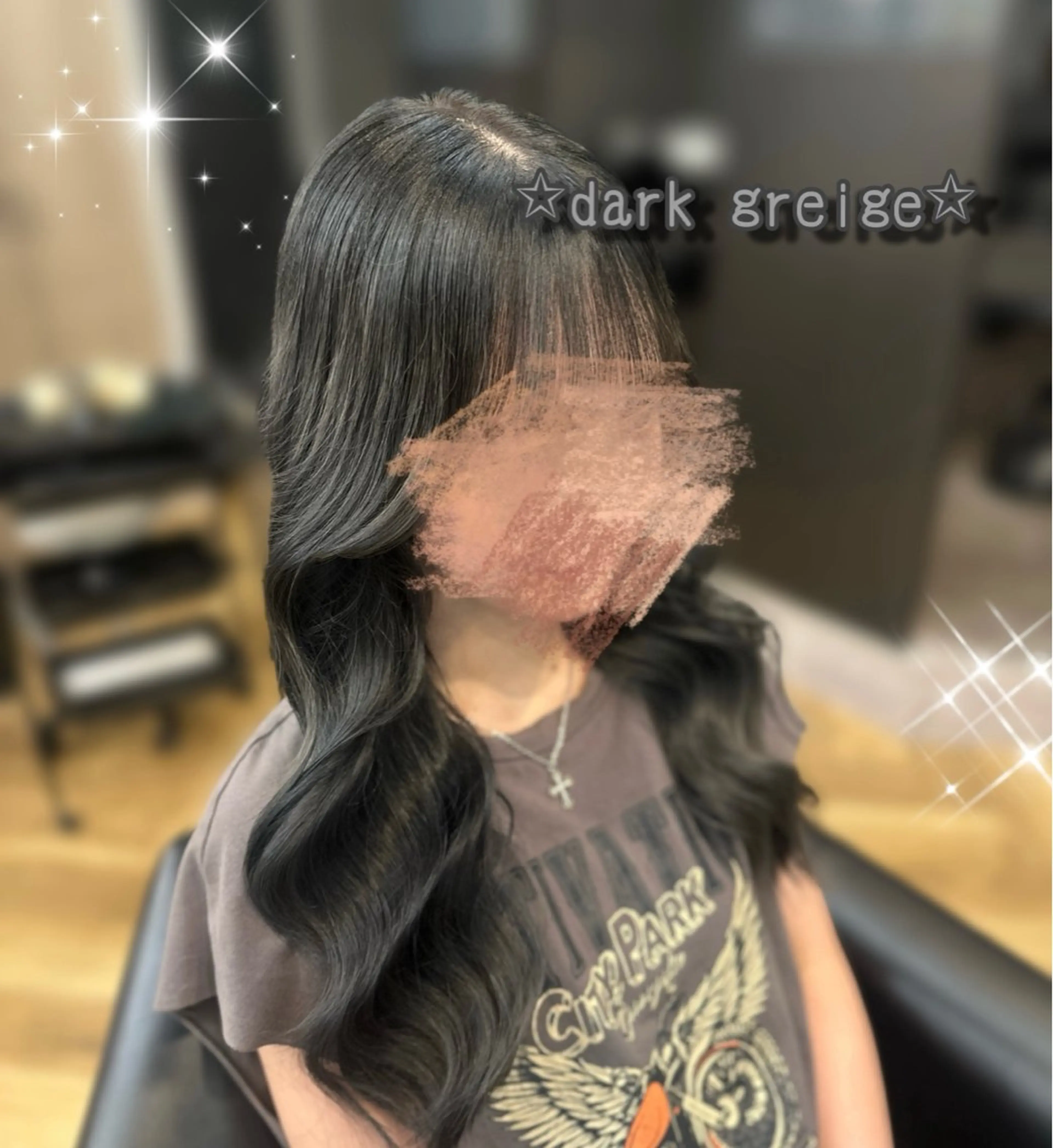 ロング カラー ヘアアレンジ ブリーチ 透明感カラー ダークグレー ダークグレージュ グレージュ R /モデル募集中のヘアスタイル
