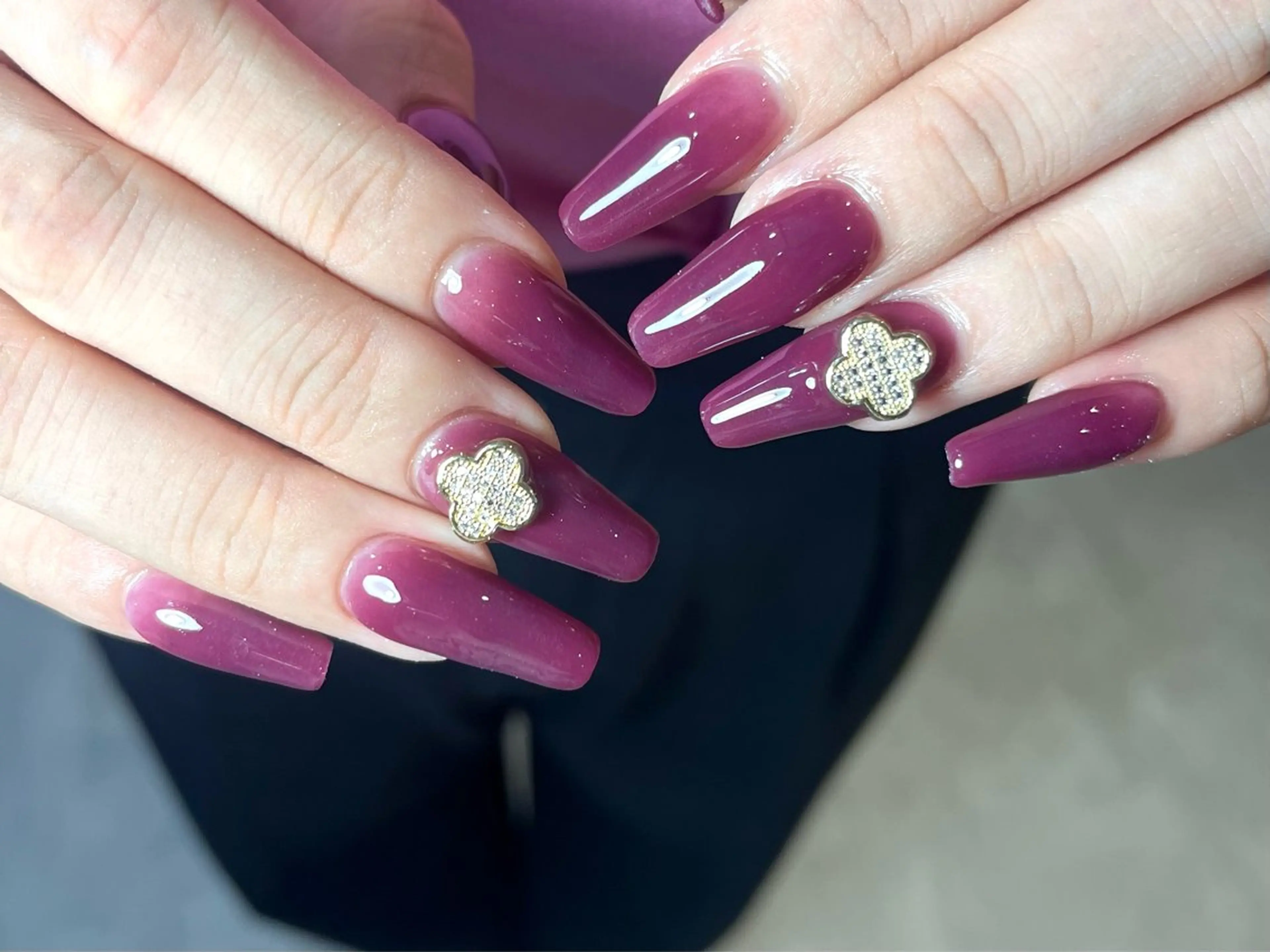 ネイル ボルドー ブラウン 長さ出し ゴールド ワンカラーネイル Salute本店 🦋仲原里佳のネイルデザイン