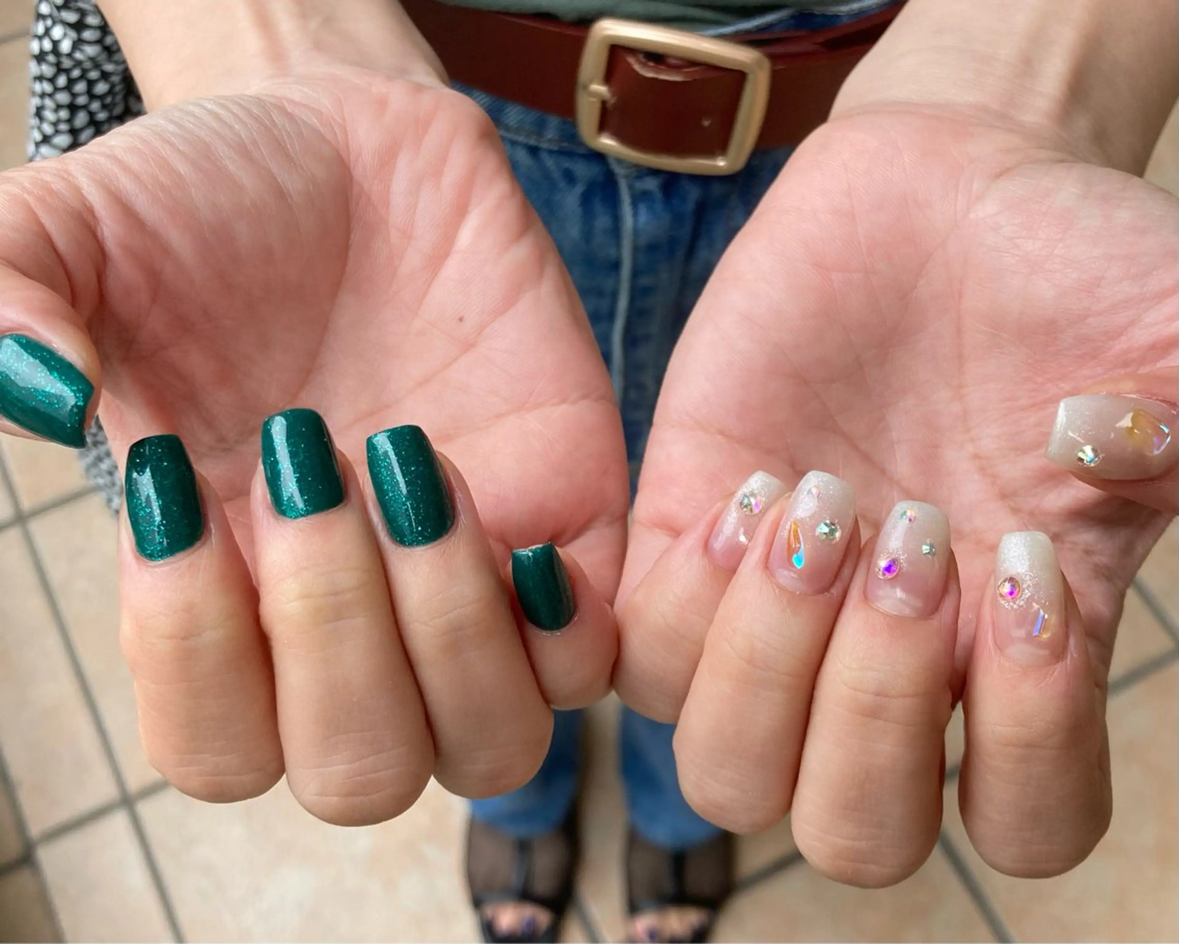 ネイル オーロラネイル グリーン ニュアンスネイル シンプルネイル ストーンネイル nail salon neige所属・ジェムネイル Risa.のネイルデザイン