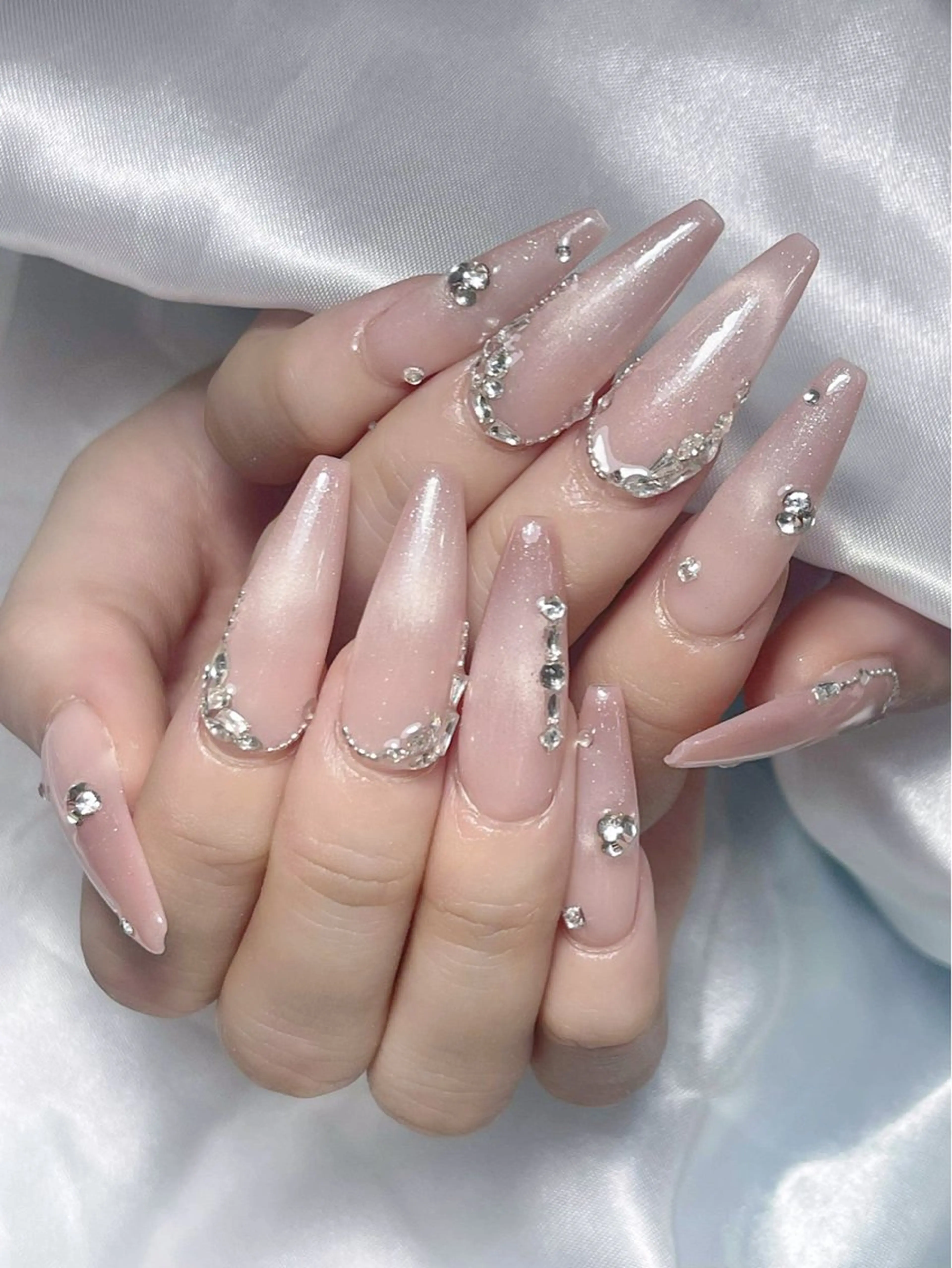 ネイル ハンドネイル LEELA NAIL STUDIO所属・LEELA NAIL STUDIOのネイルデザイン