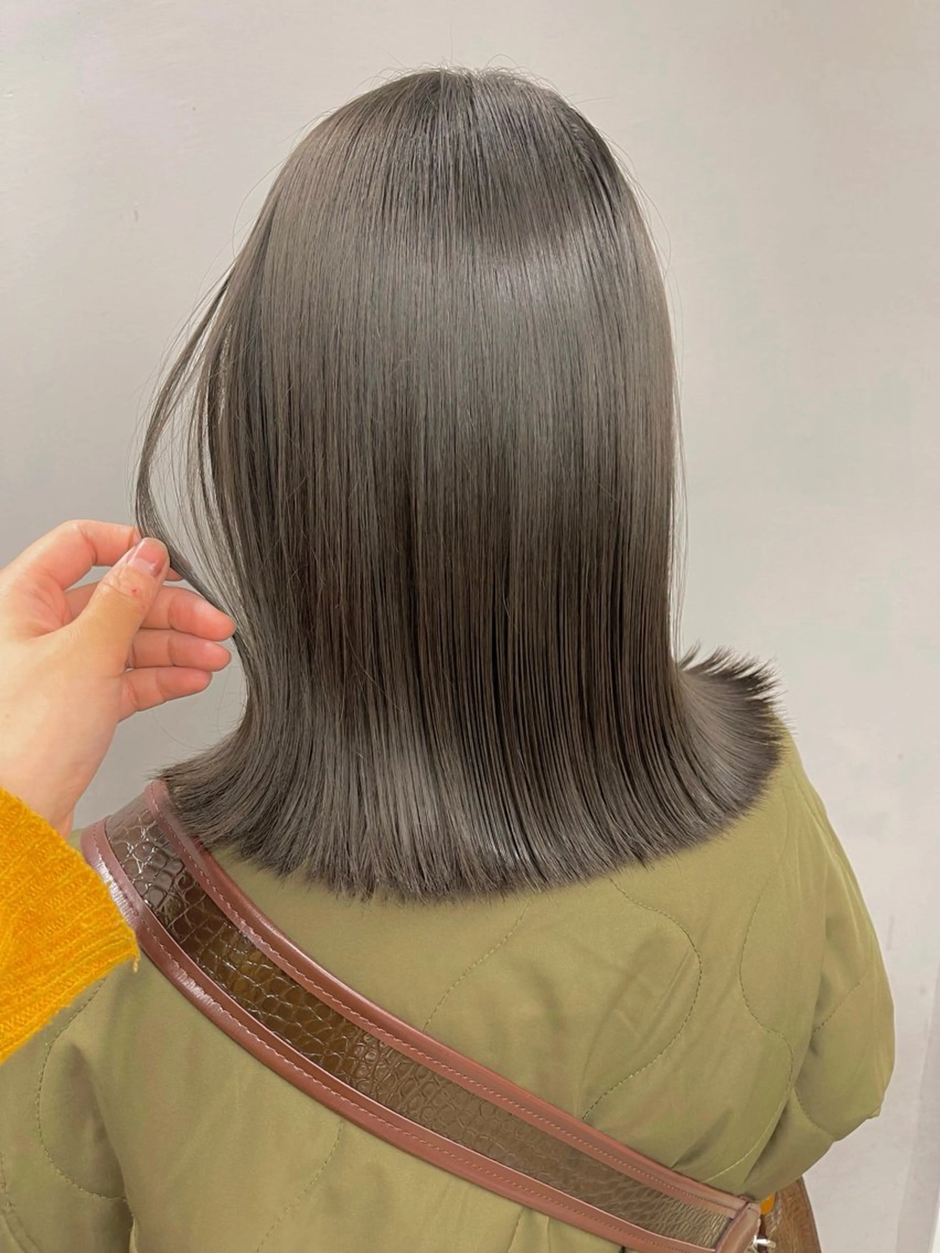 セミロング mihiro 美優のヘアスタイル