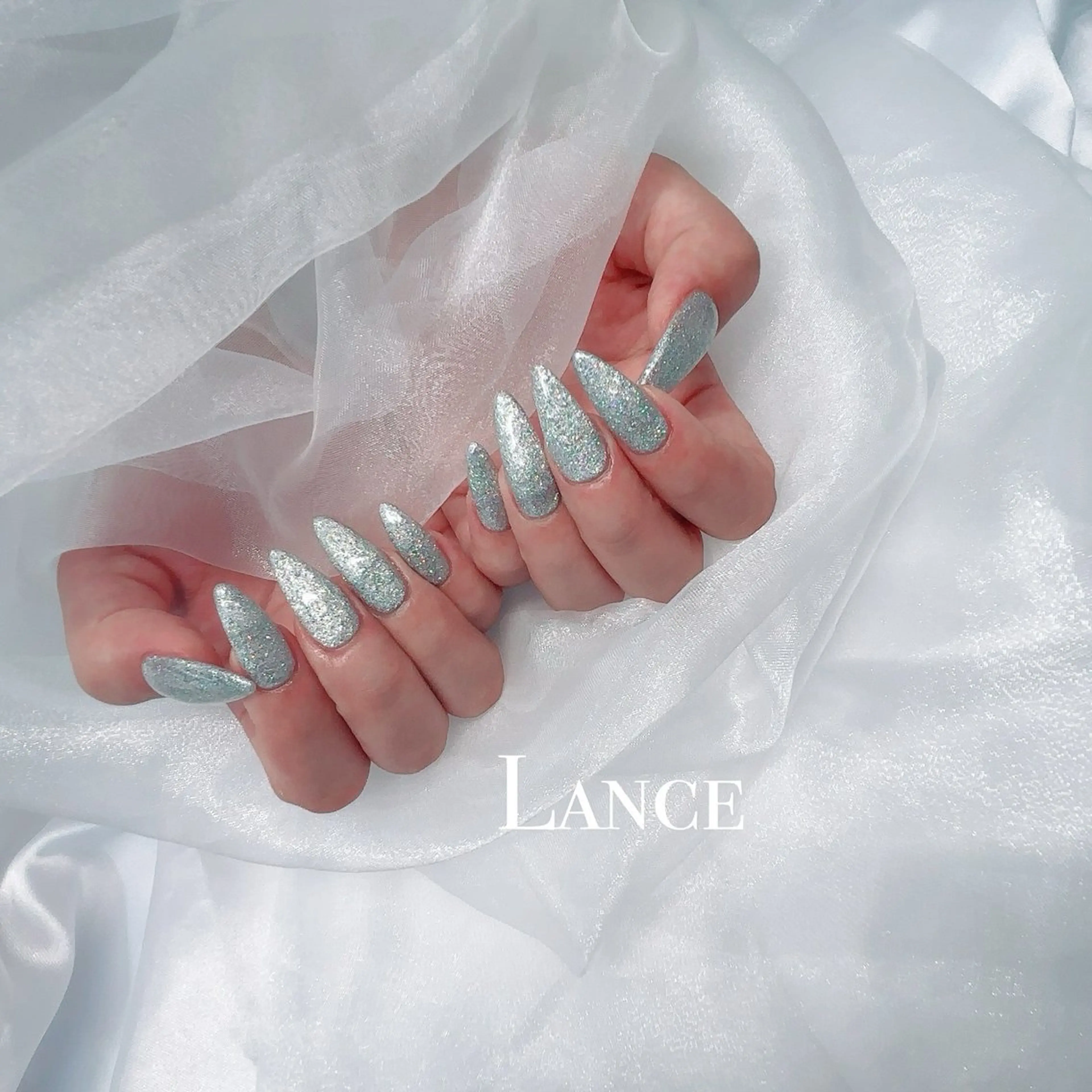 ネイル オーロラネイル フットネイル 氷ネイル・うるうるネイル キラキラネイル 韓国ネイル ハンドネイル Lance nailのネイルデザイン