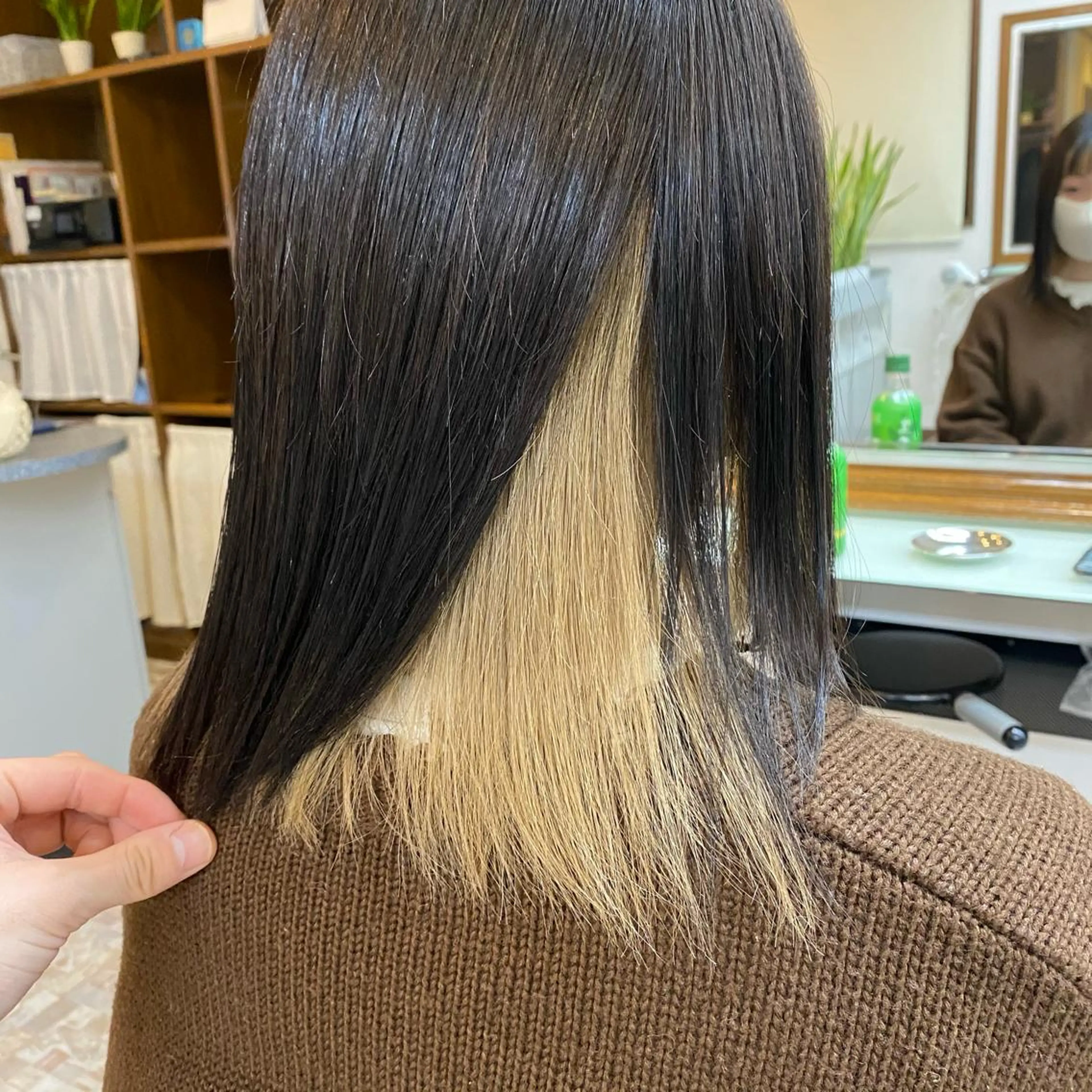 セミロング カラー ヘアカラー トリートメント ヘアセット ハイトーン×髪質改善 💍tiam💍のヘアスタイル