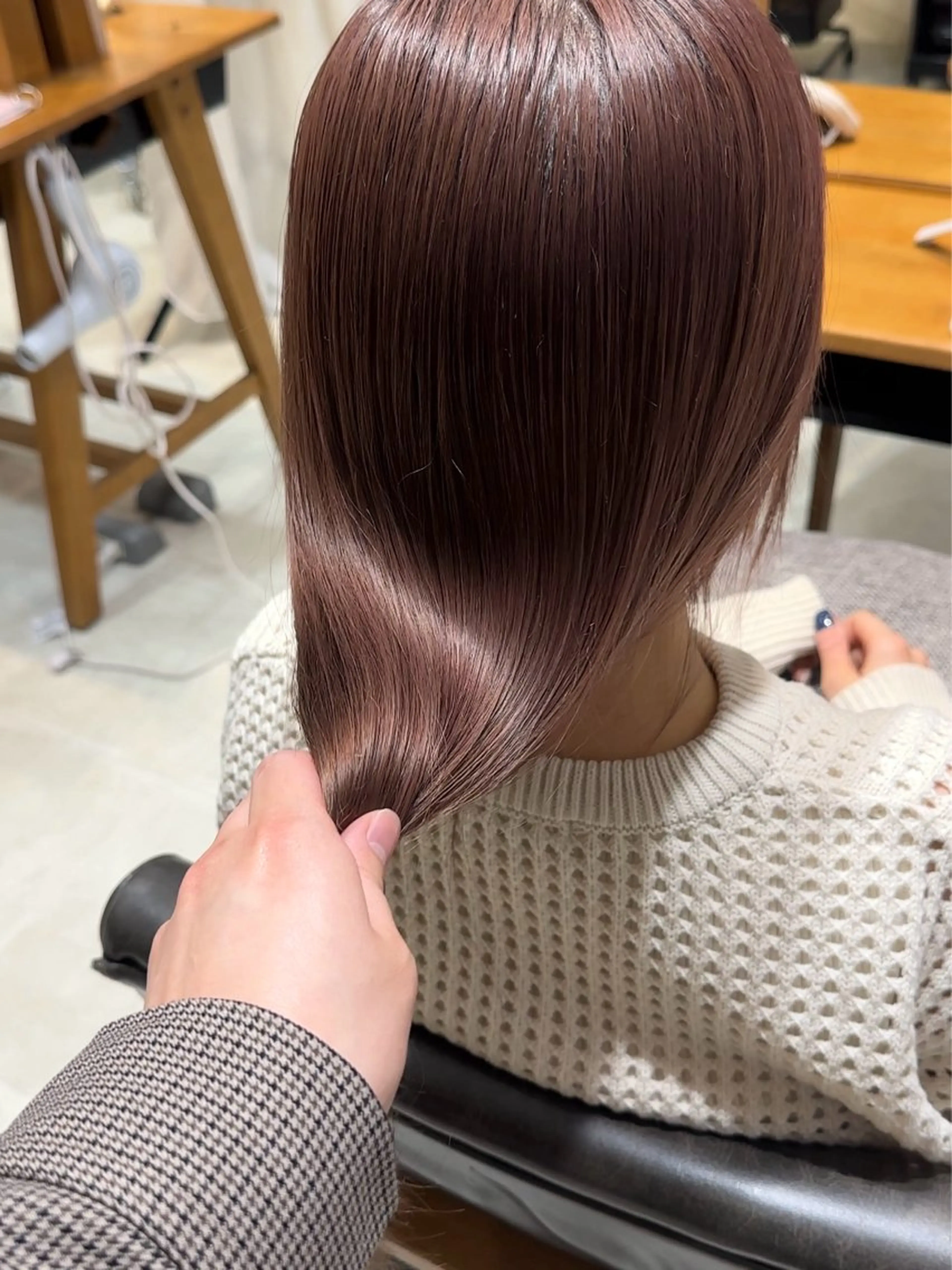 セミロング カラー ブリーチ ヘアカラー VIEW BLUE所属・レイヤー/顔まわり /亀戸錦糸町/なつきのヘアスタイル