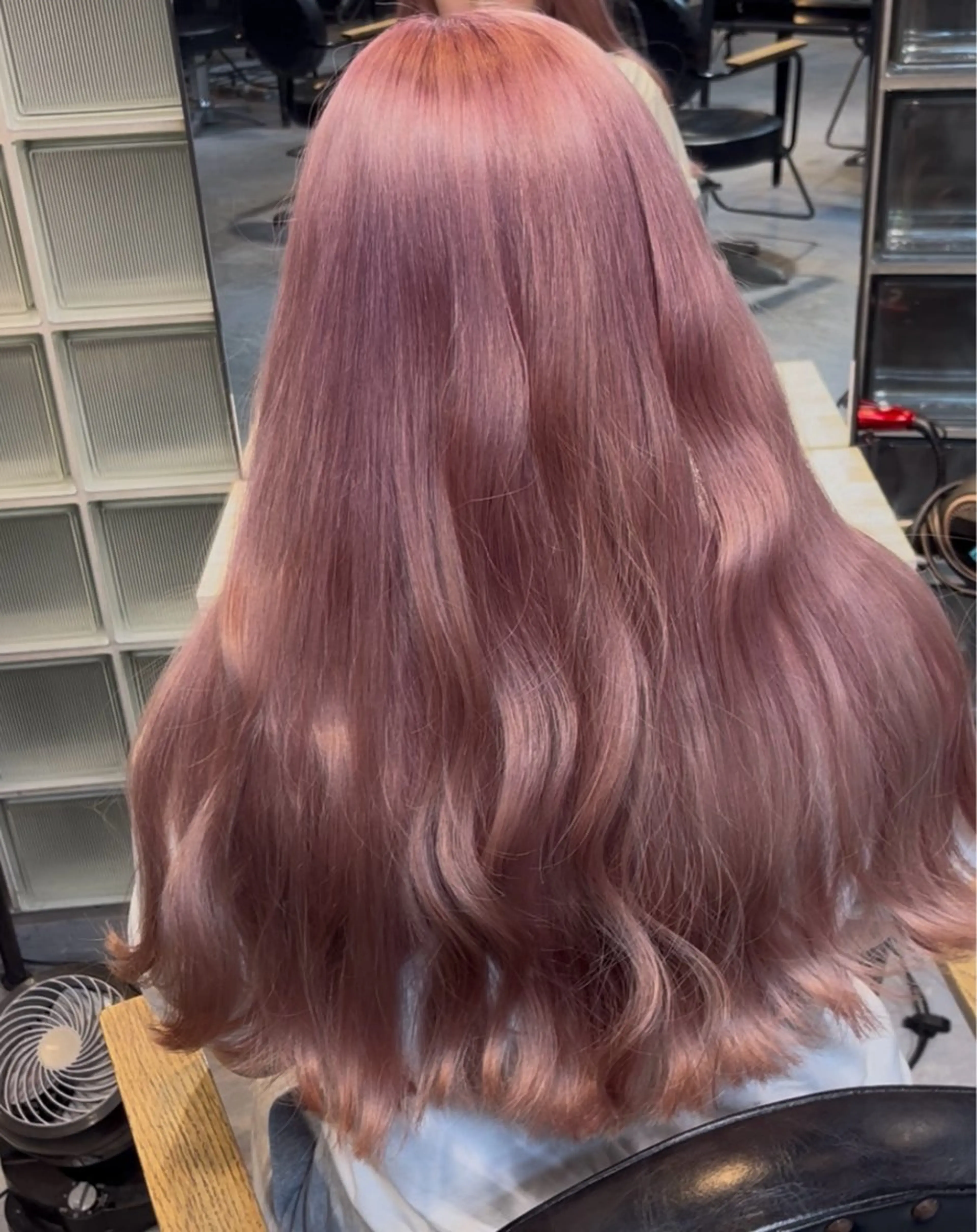 ロング カラー ブリーチ ピンクカラー ブリーチなしWカラー あずさのヘアスタイル