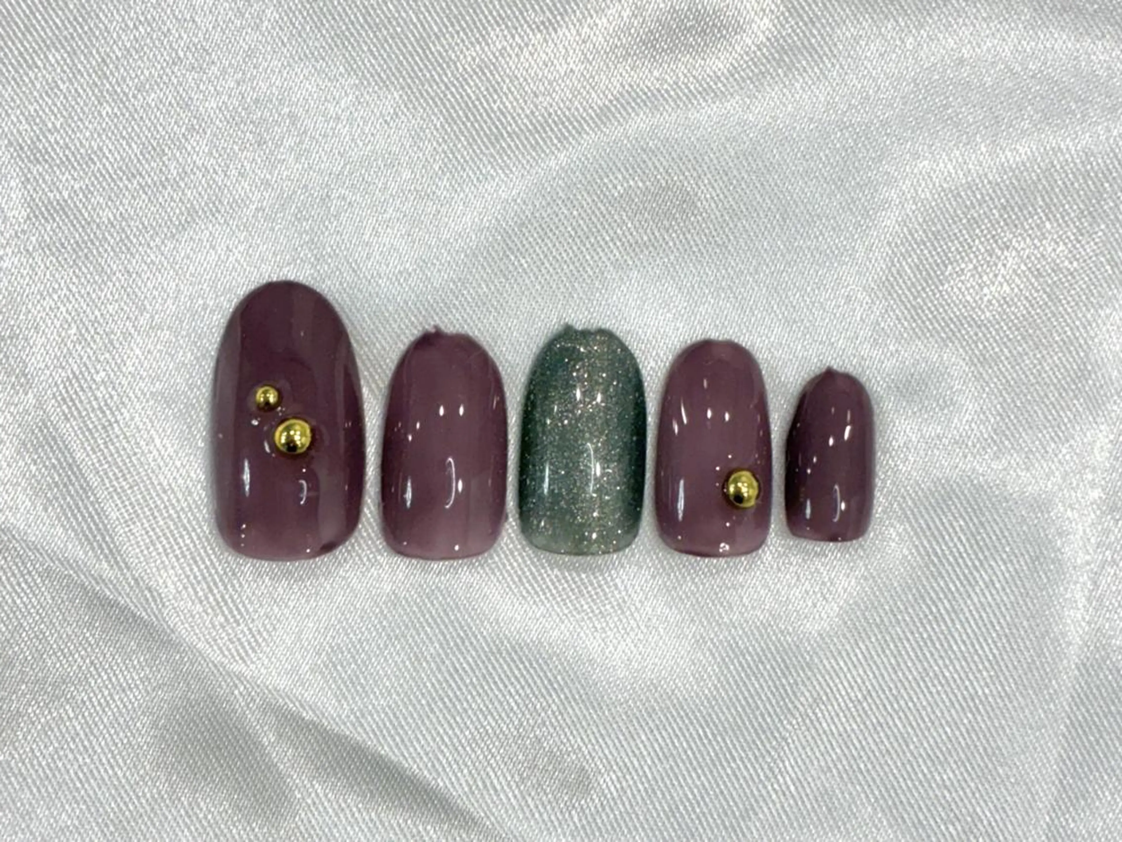 ネイル シンプルネイル １アイ&ネイルサロン リスブラン銀座新富町のネイルデザイン