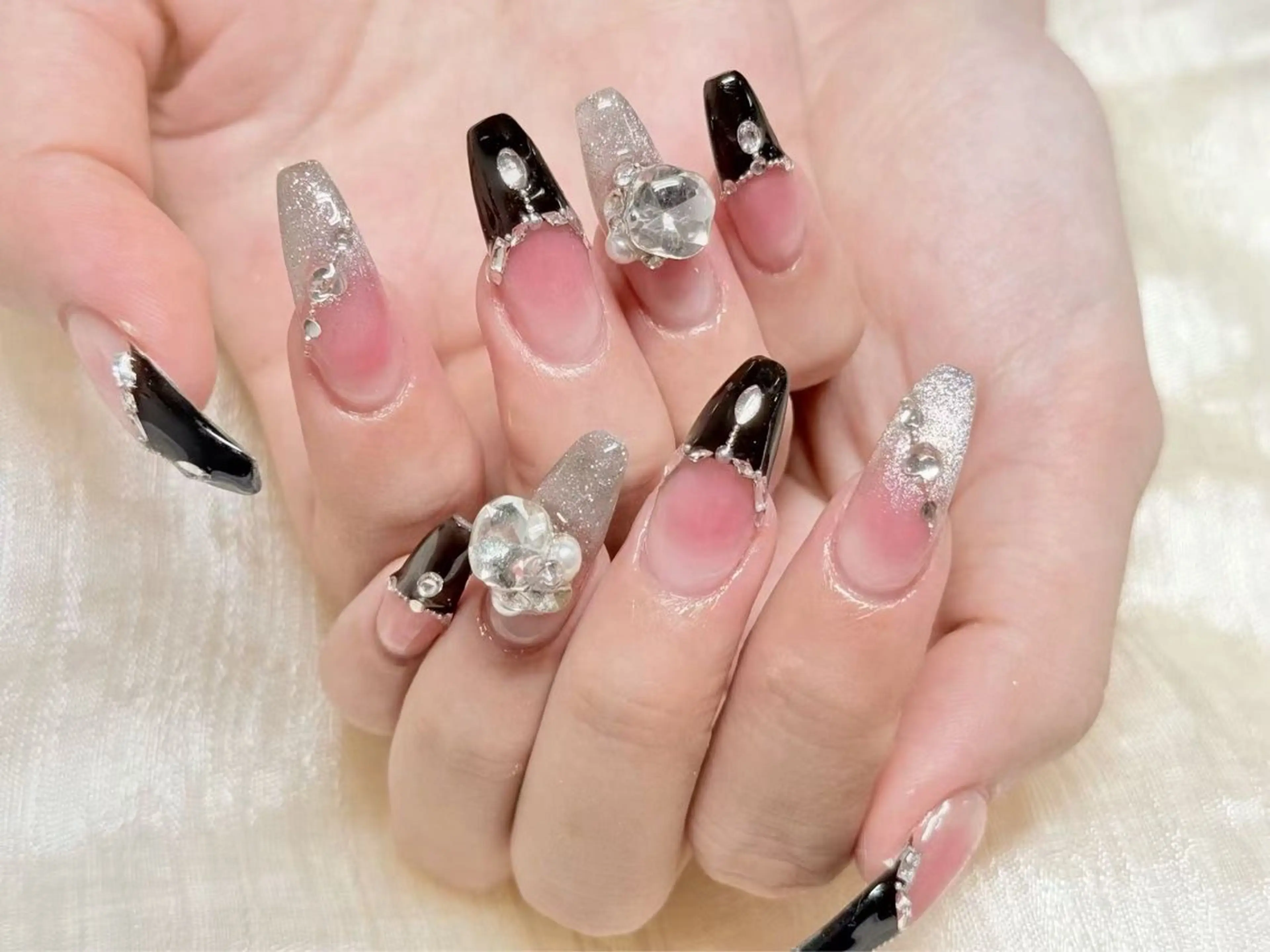 ネイル アートネイル クリアネイル 成人式 長さ出し フラッシュネイル 💫KASUMI 💅のネイルデザイン
