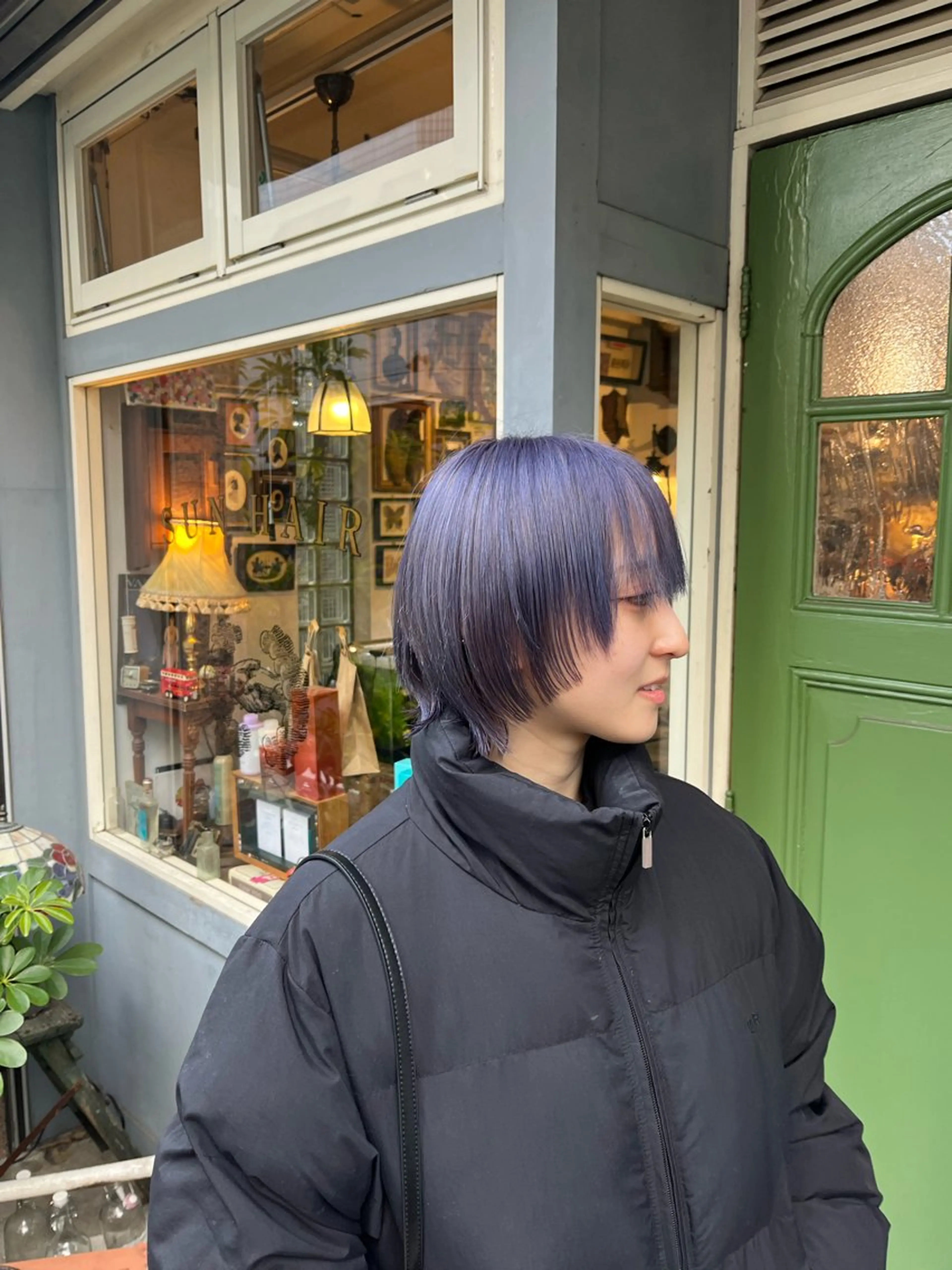 ショート カラー レイヤーカット ウルフカット カット ヘアカラー トリートメント ヘッドスパ 抜け感パーマ/ 顔まわり/緒方椋のヘアスタイル