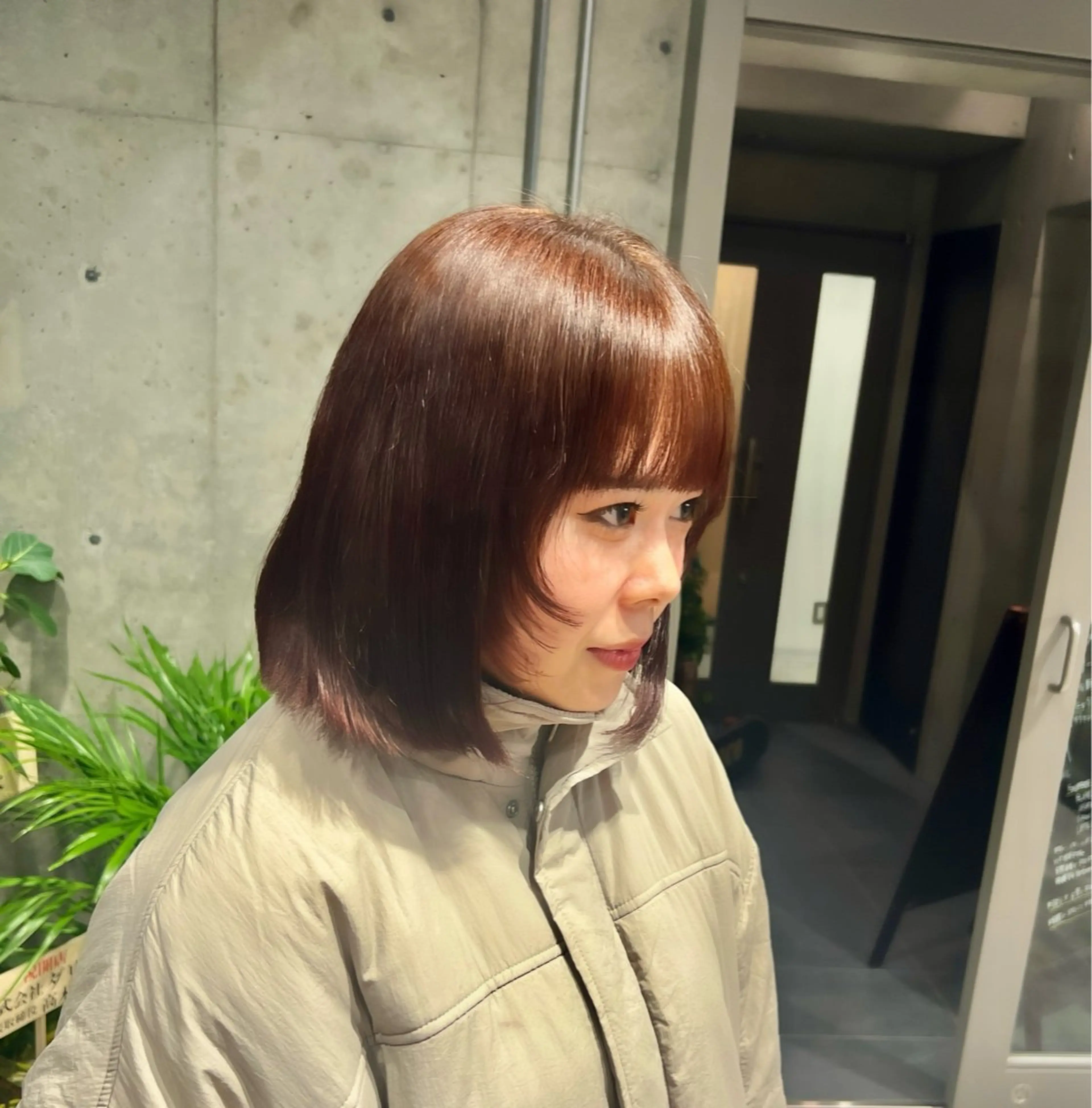 ショート カラー 顔まわりレイヤー レイヤーカット 暖色magico/ レイヤーゆいかずきのヘアスタイル