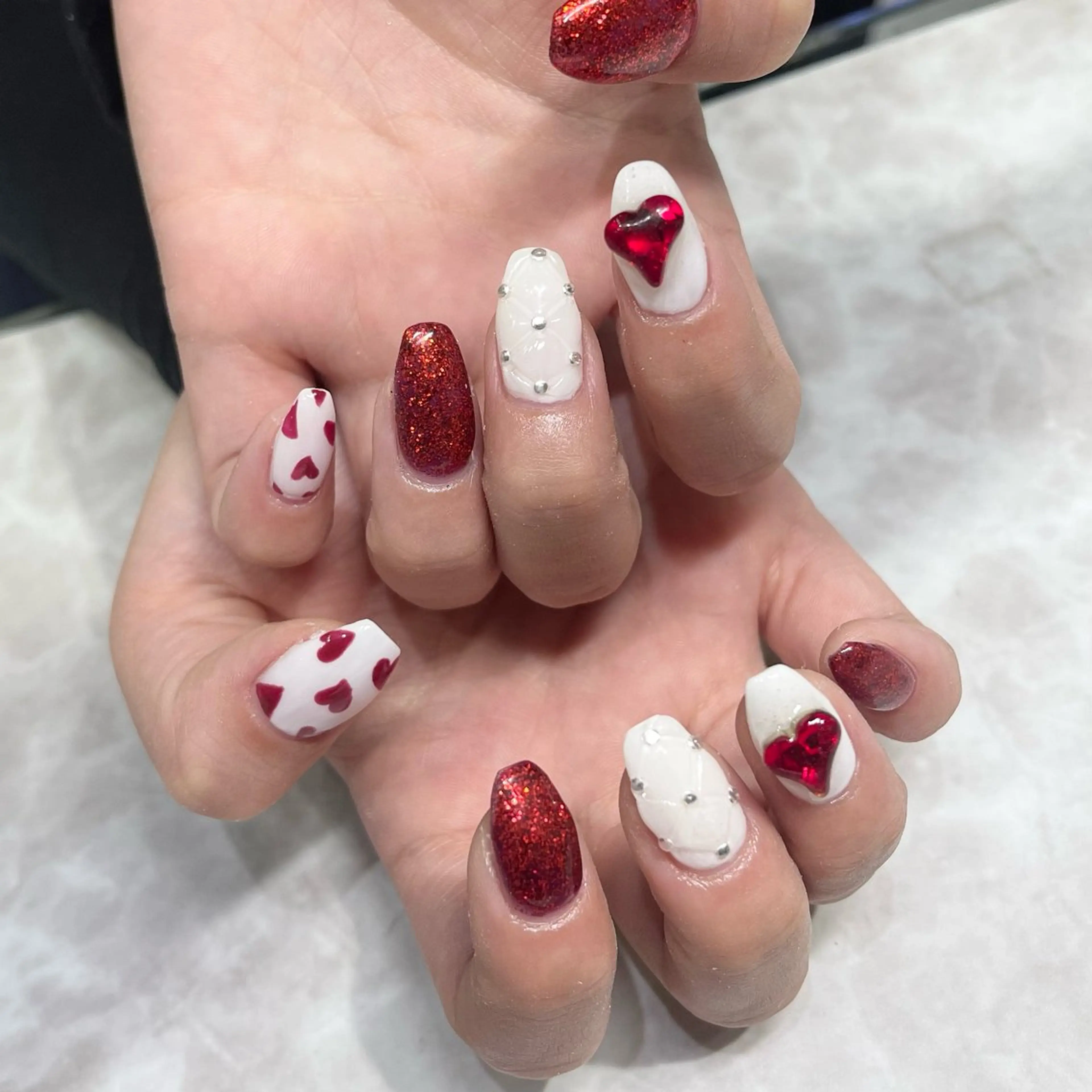 ネイル アートネイル ジェルネイル ガーリー PlusOnenailsalon所属・粕屋ネイル＆耳つぼ 🫧Natsumiのネイルデザイン