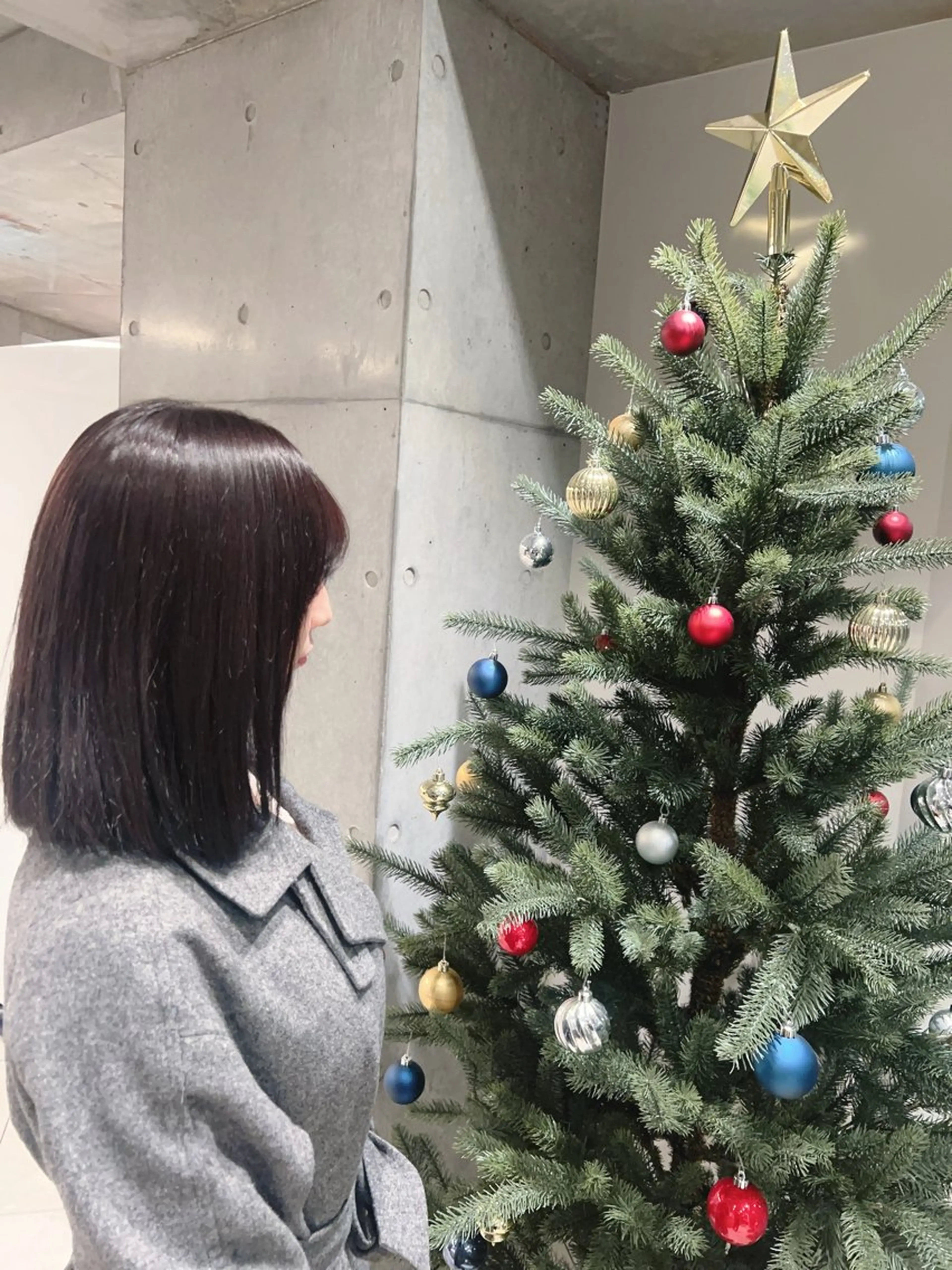 ミディアム カラー Ashanti 古谷のヘアスタイル