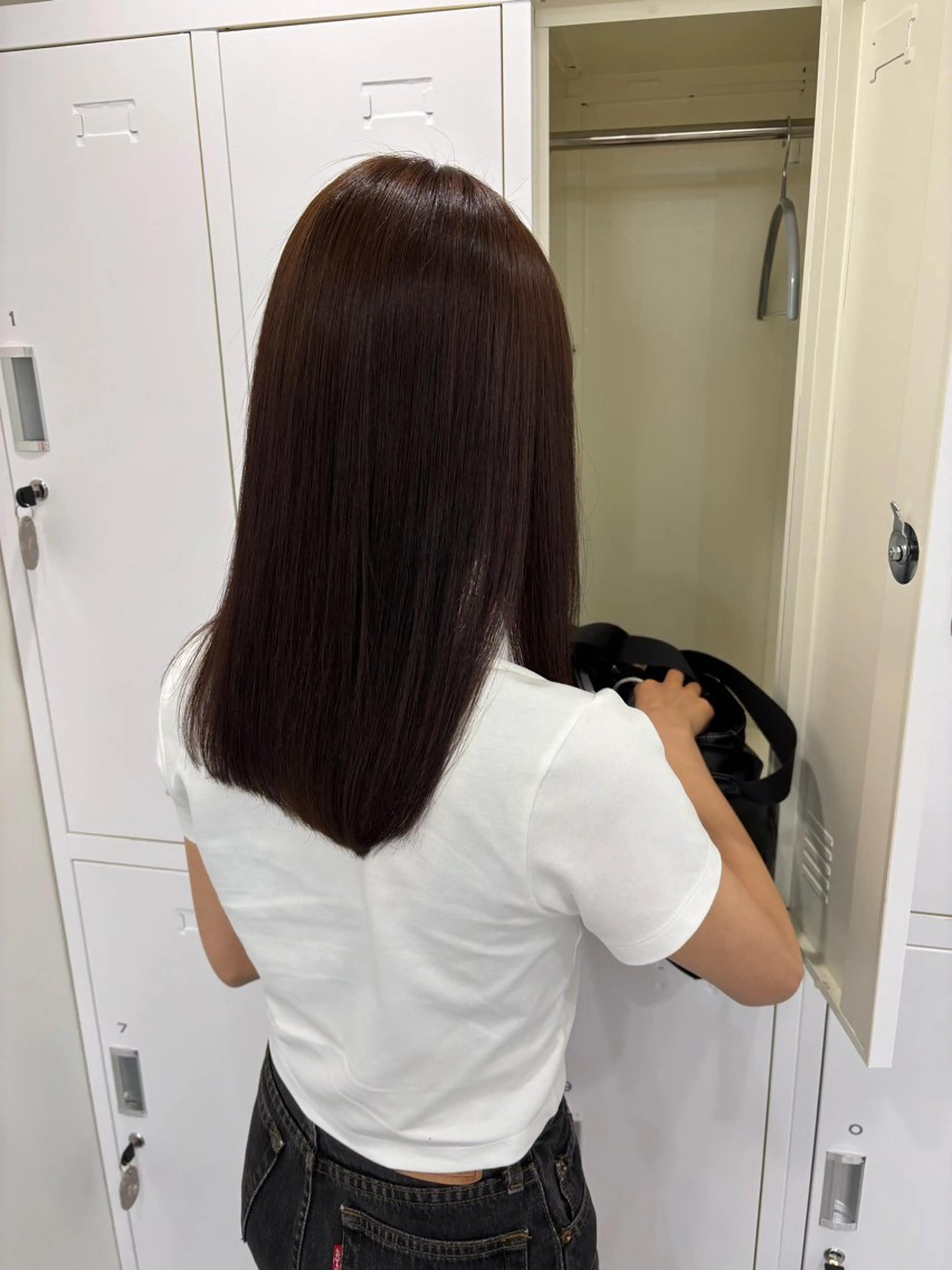 セミロング 縮毛矯正 トリートメント ii+U 銀座【アイユーギンザ】所属・Hikaru 銀座美容師のヘアスタイル