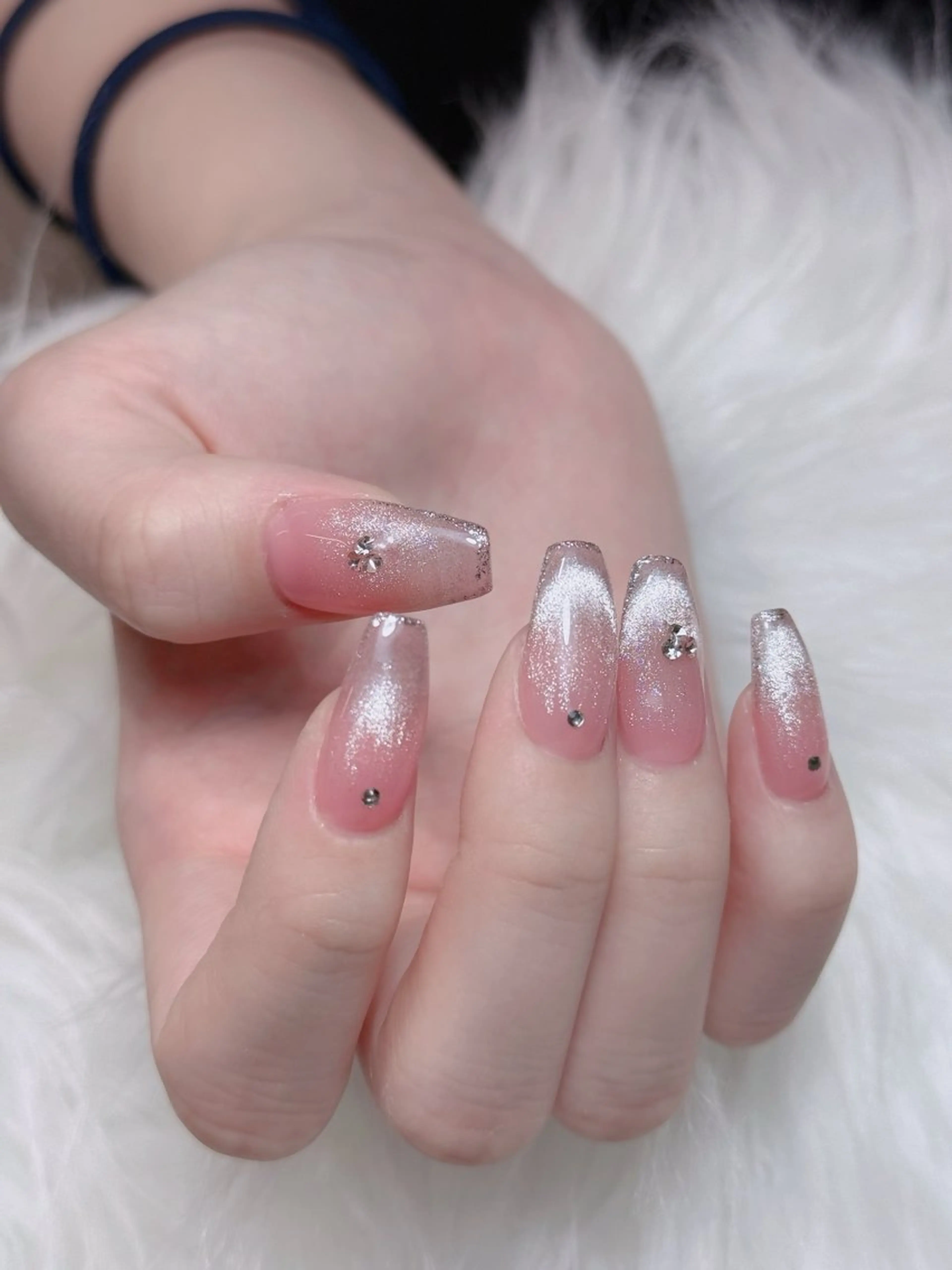 ネイル オーロラネイル チークネイル フットネイル フレンチネイル 韓国ネイル ハンドネイル Lumi Nailのネイルデザイン