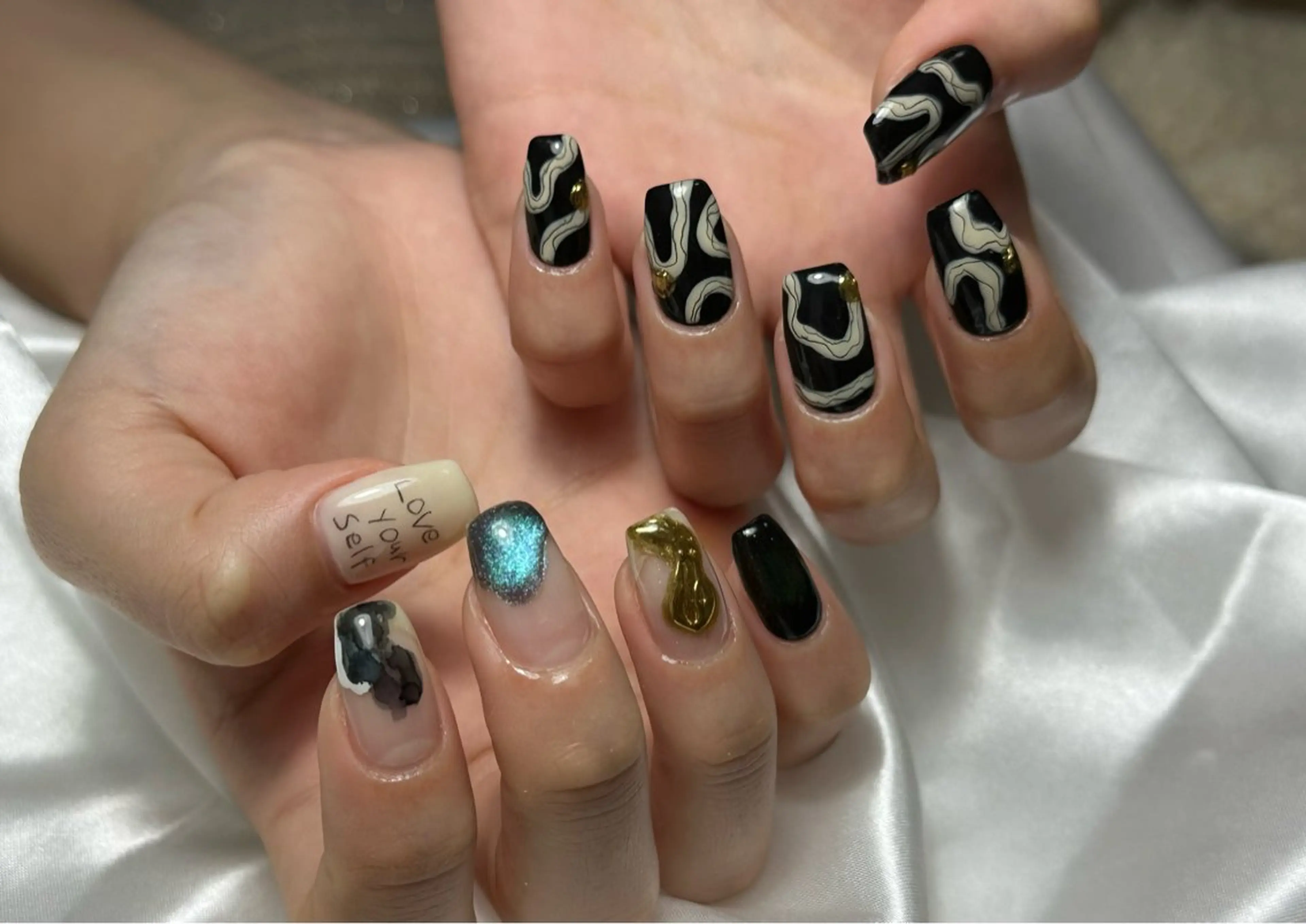 ネイル ハンドネイル three 0 nail spaceのネイルデザイン