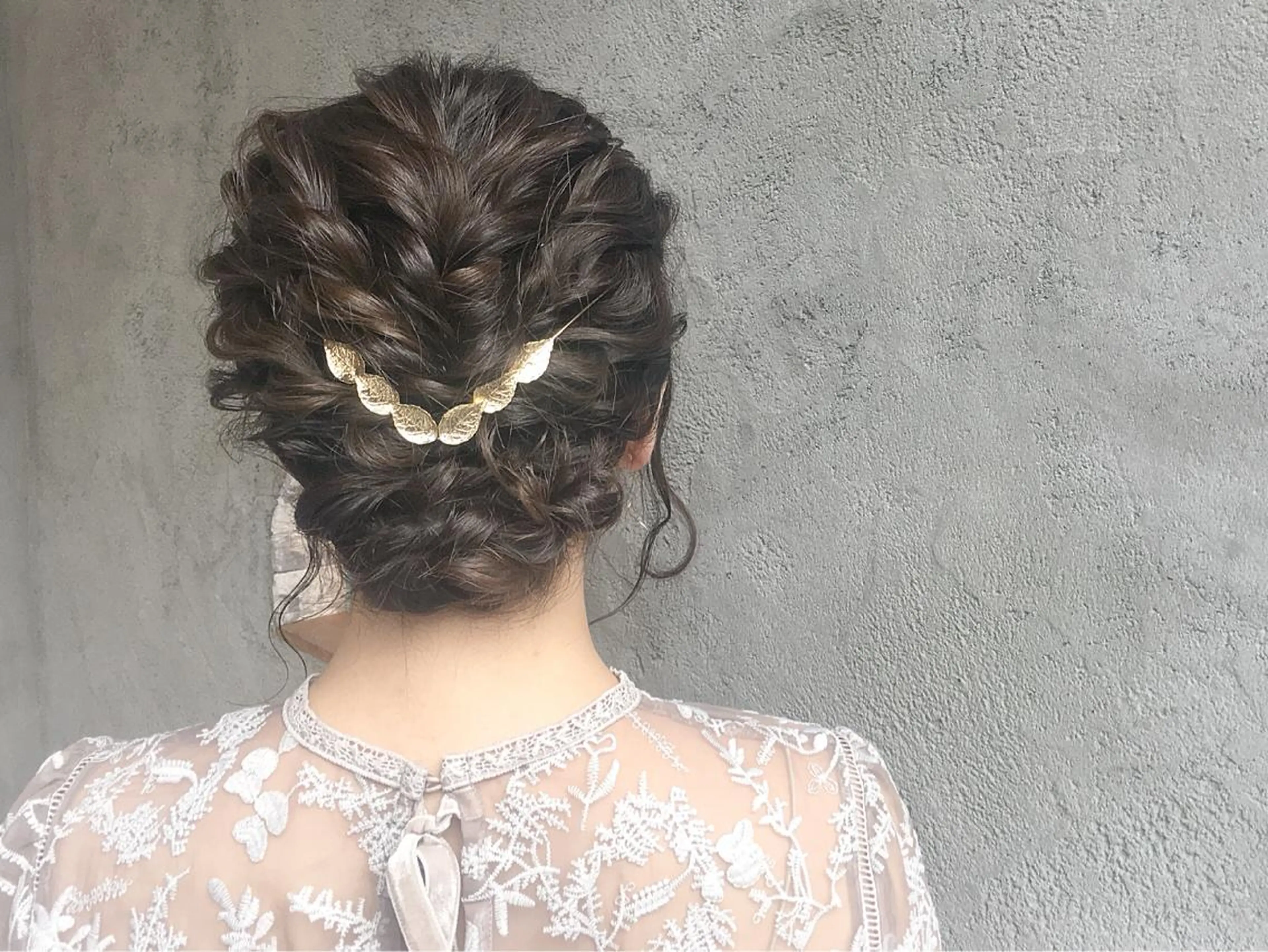 ミディアム カラー ヘアアレンジ 結婚式・ブライダル ヘアセット EMANON天神所属・Hitomi Ezakiのヘアスタイル