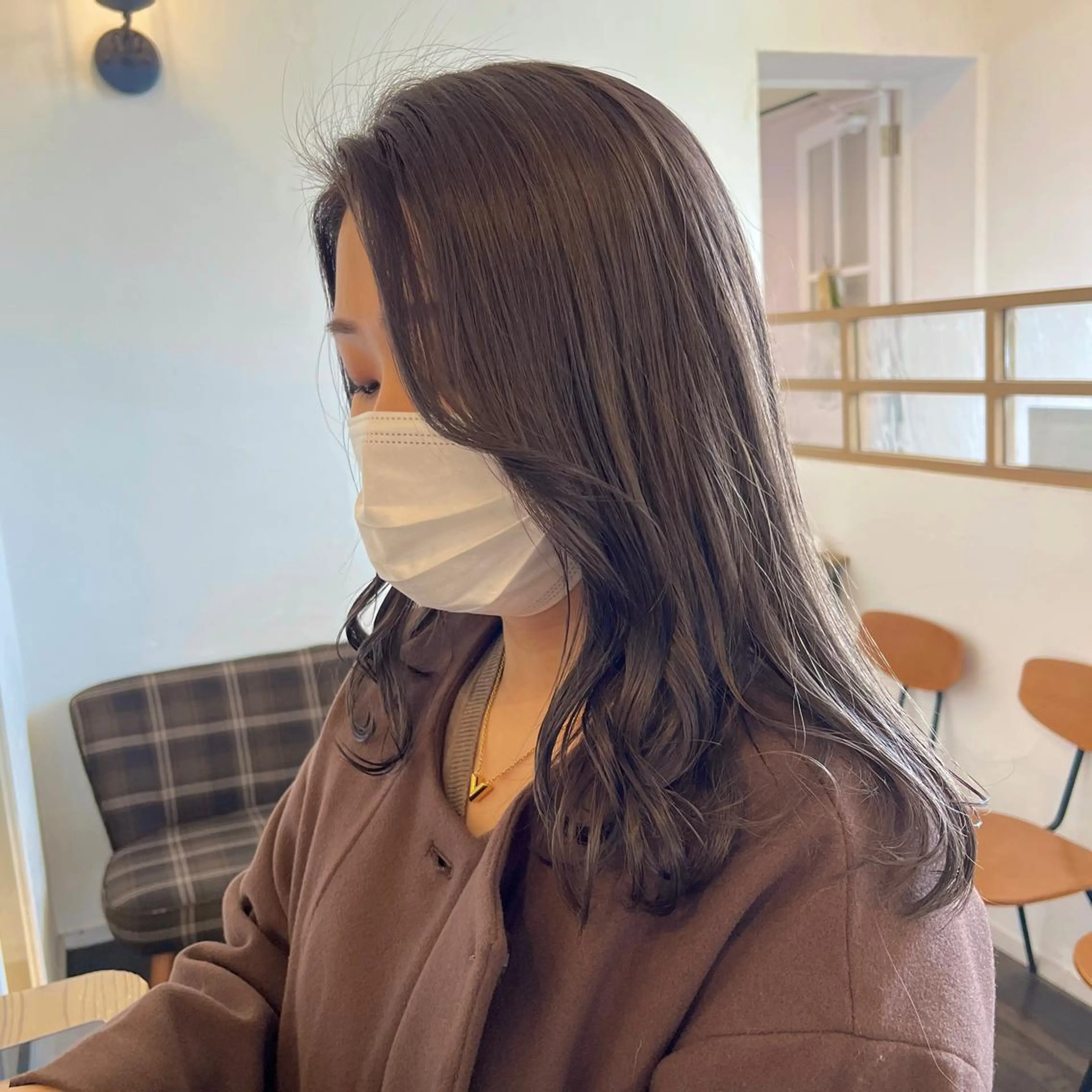 セミロング カラー ブリーチ 透明感カラー グレージュ ラベンダーカラー ラベンダーグレージュ 伊藤ゆかり/髪質改善 /透明感カラーのヘアスタイル