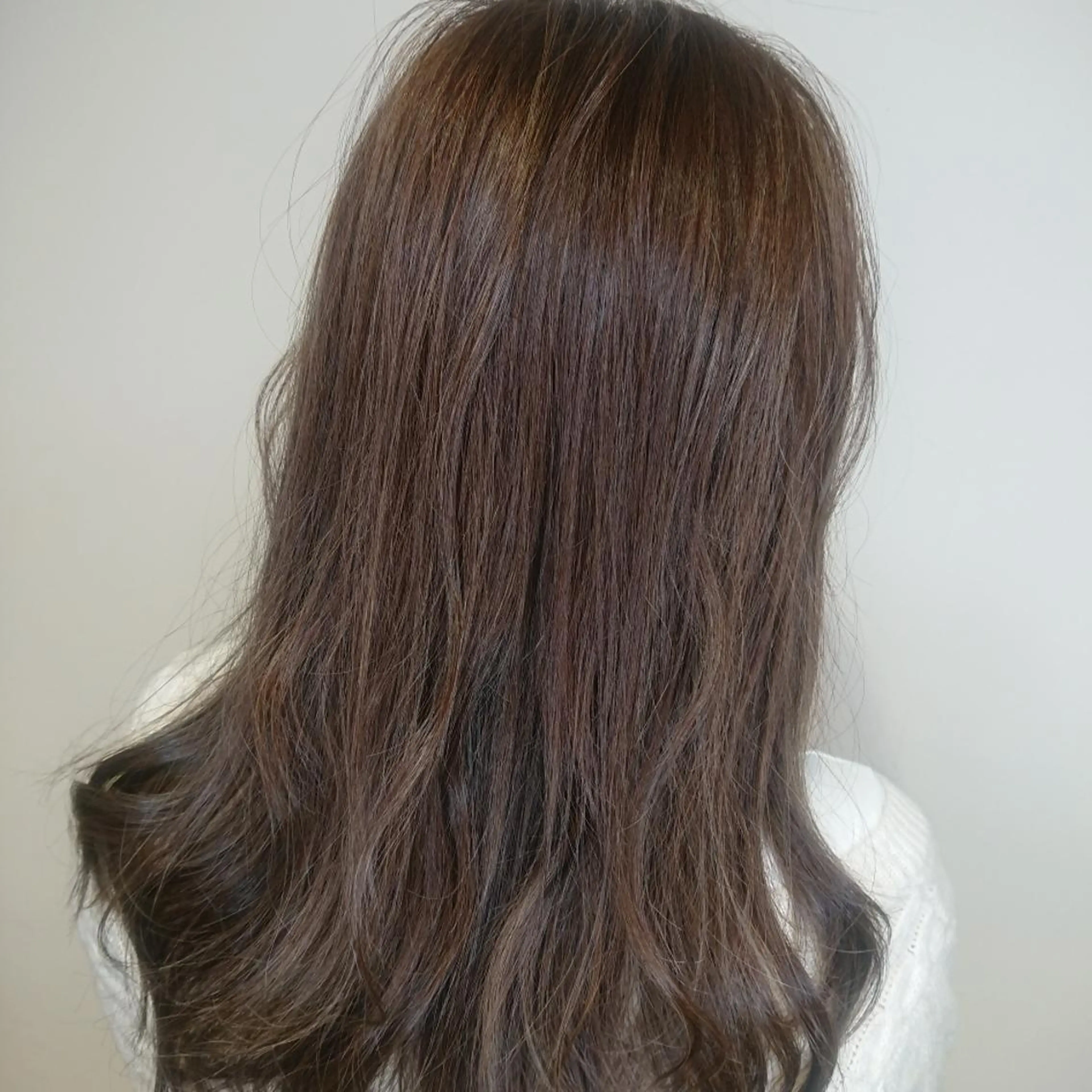 カラー カット ヘアカラー ブリーチ/ヘアケア/ 艶髪/イギチハルのヘアスタイル