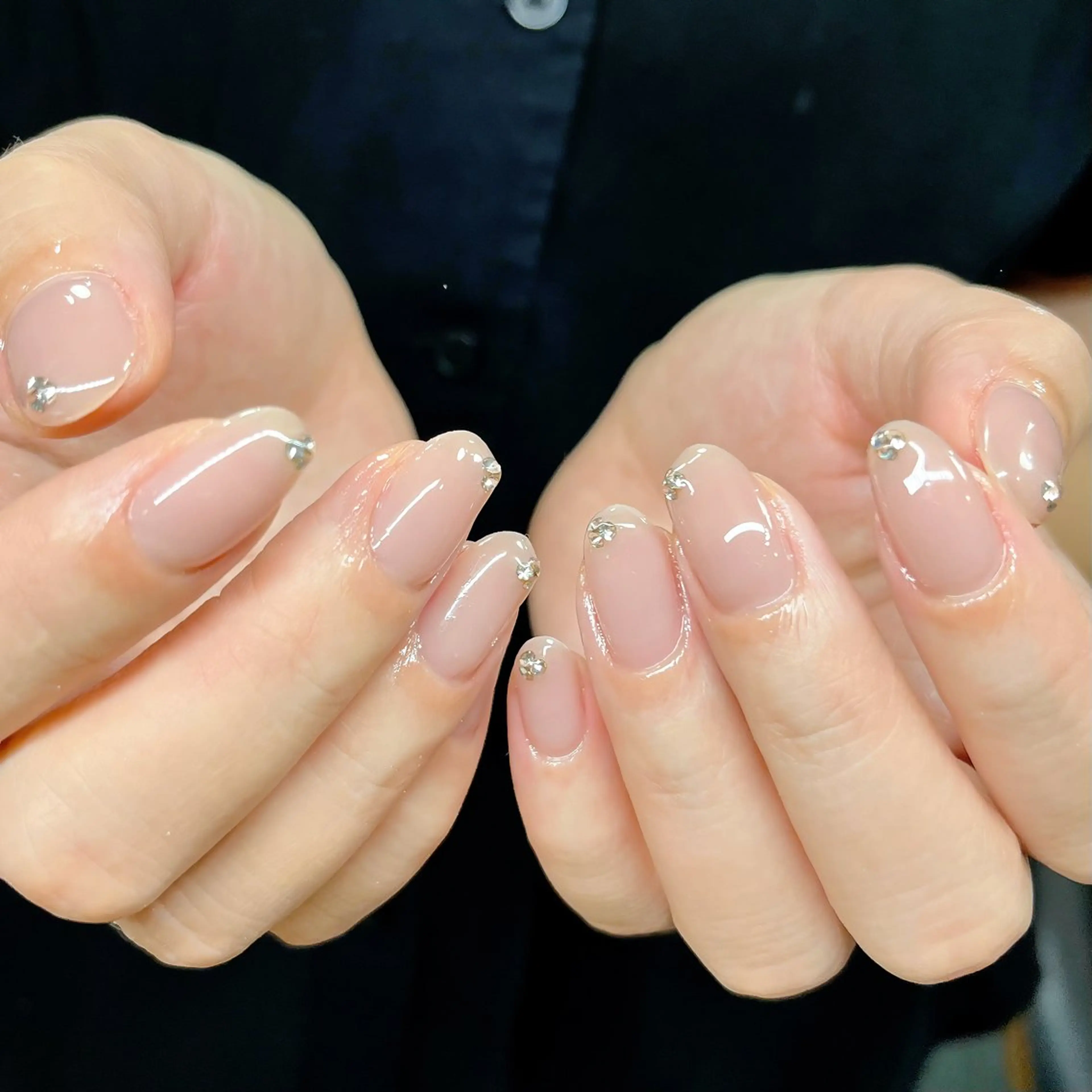 ネイル オフィスネイル ワンカラーネイル ピンク ピンクベージュ シンプルネイル ハンドネイル ハンドケア 🎀NAIL🎀 AI🪄︎︎◝✩のネイルデザイン