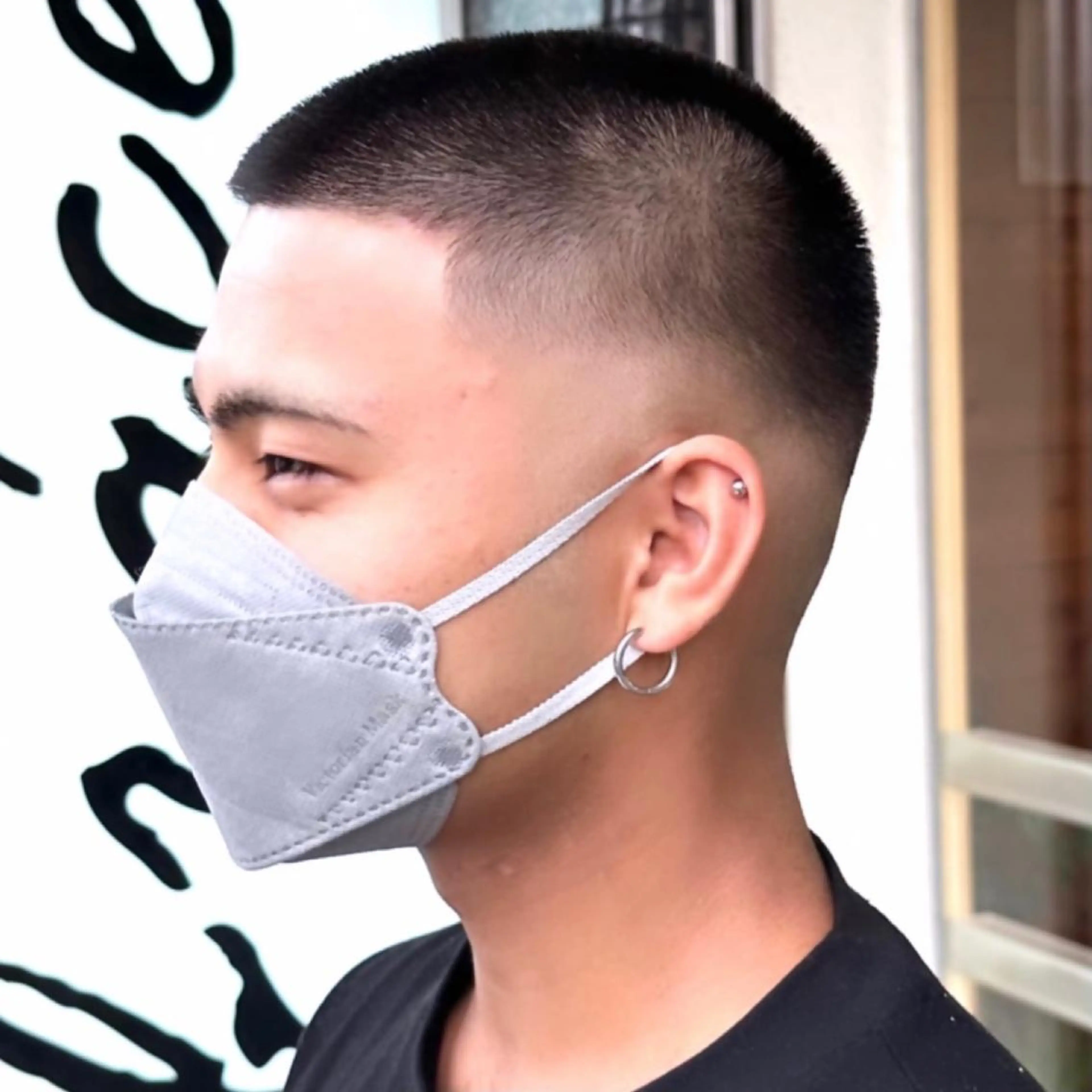 ショート メンズ ボウズ フェードカット バズカット スパイキーショート アメ村【戸兵吏駒】のヘアスタイル