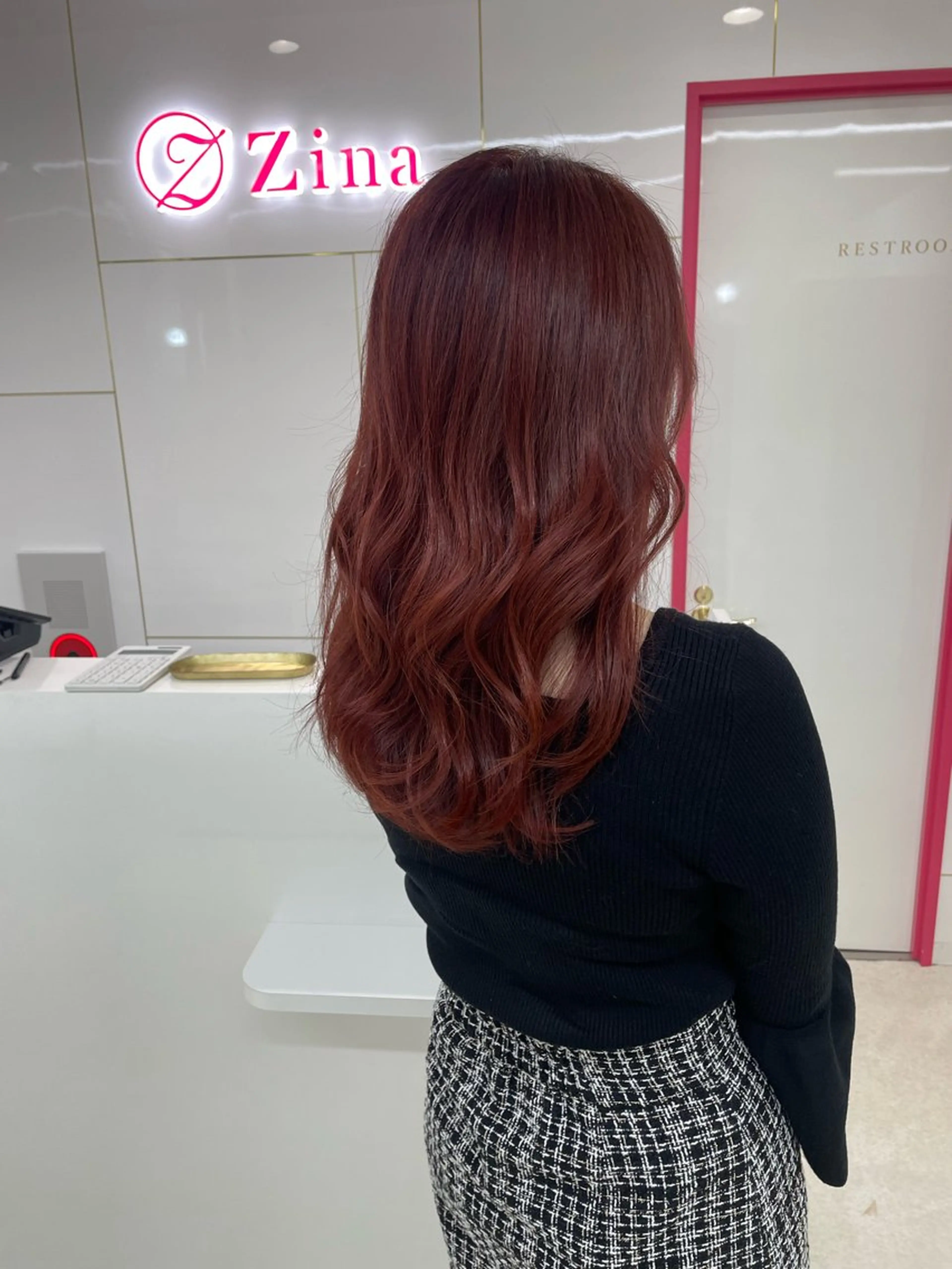 セミロング カラー カット ヘアカラー トリートメント 冨木 雄斗のヘアスタイル