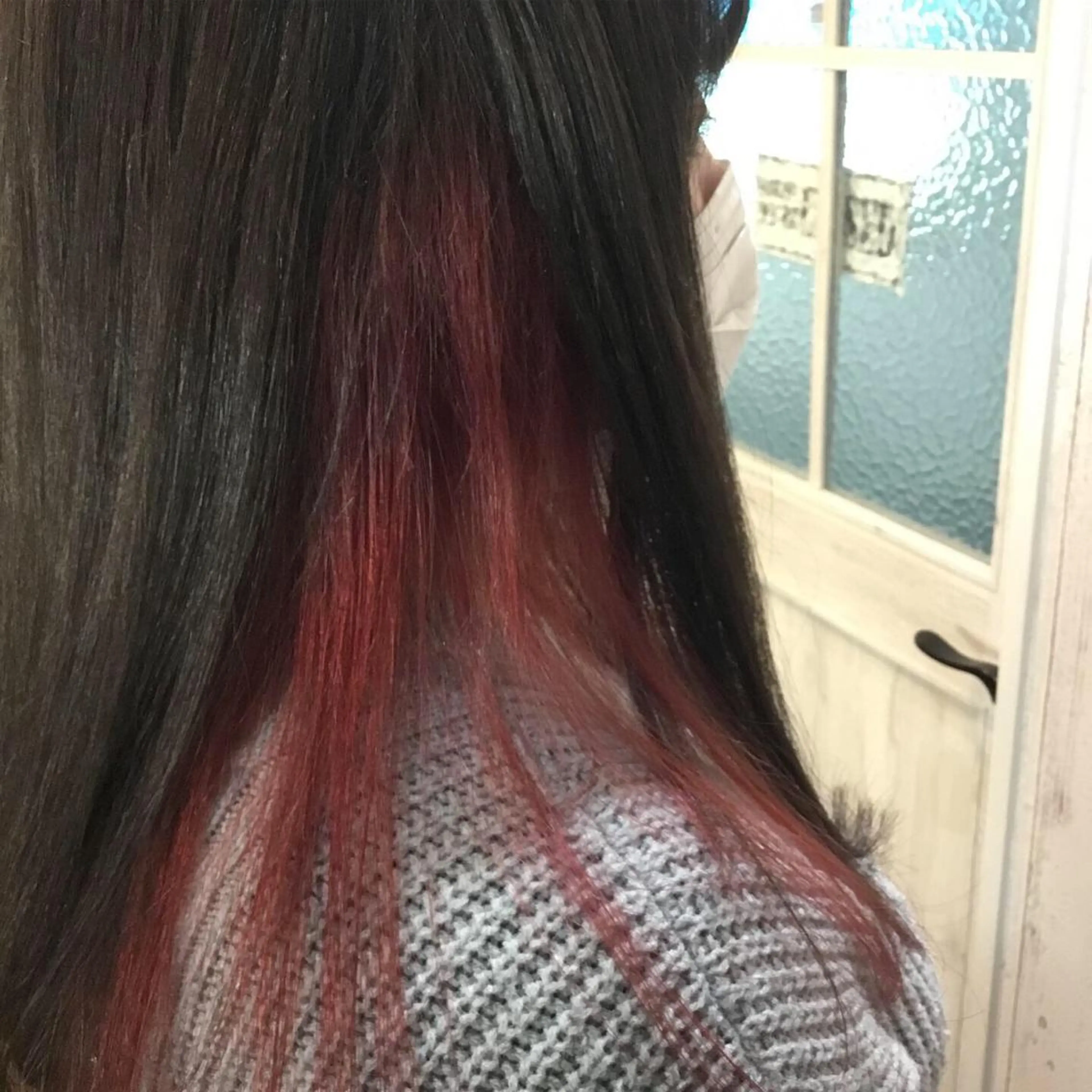 セミロング カラー embrace エンブレイスのヘアスタイル