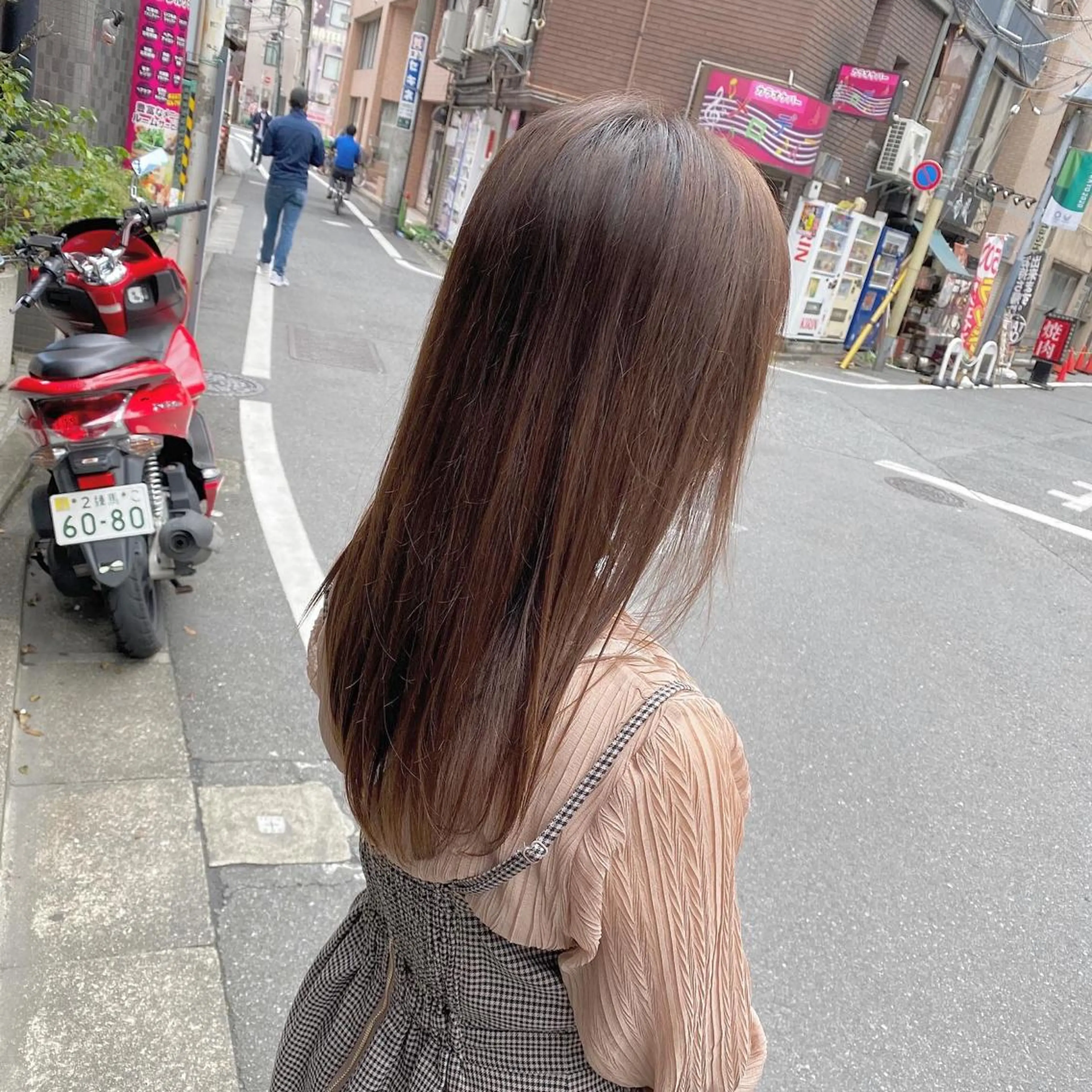 セミロング 髪質改善 SALOWIN 池袋Suite店所属・髪質改善特化 安東駿介のヘアスタイル