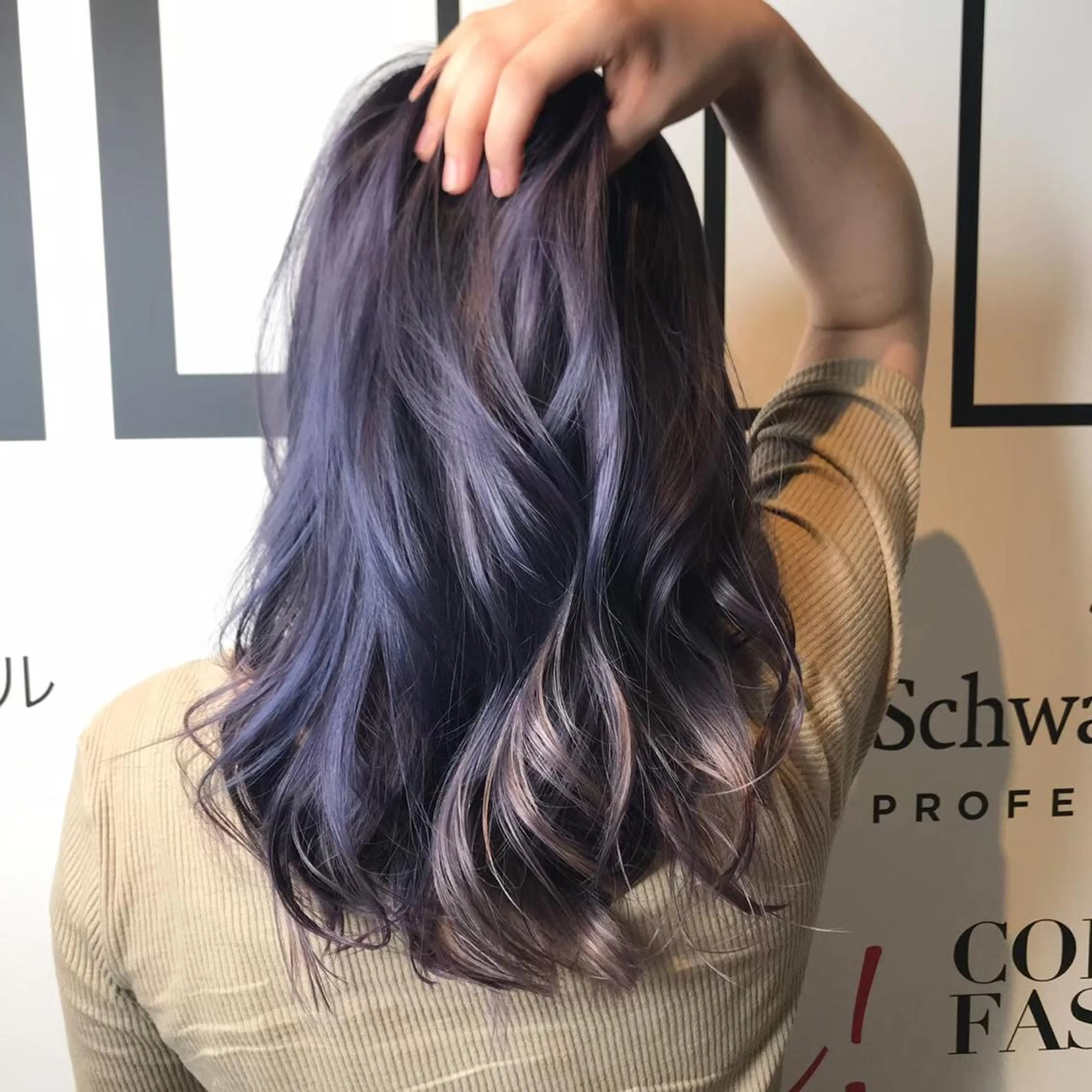セミロング カラー ブリーチ ケアブリーチ パープルカラー ブリーチ👩‍🦳/ ‪✂︎MANAMIのヘアスタイル
