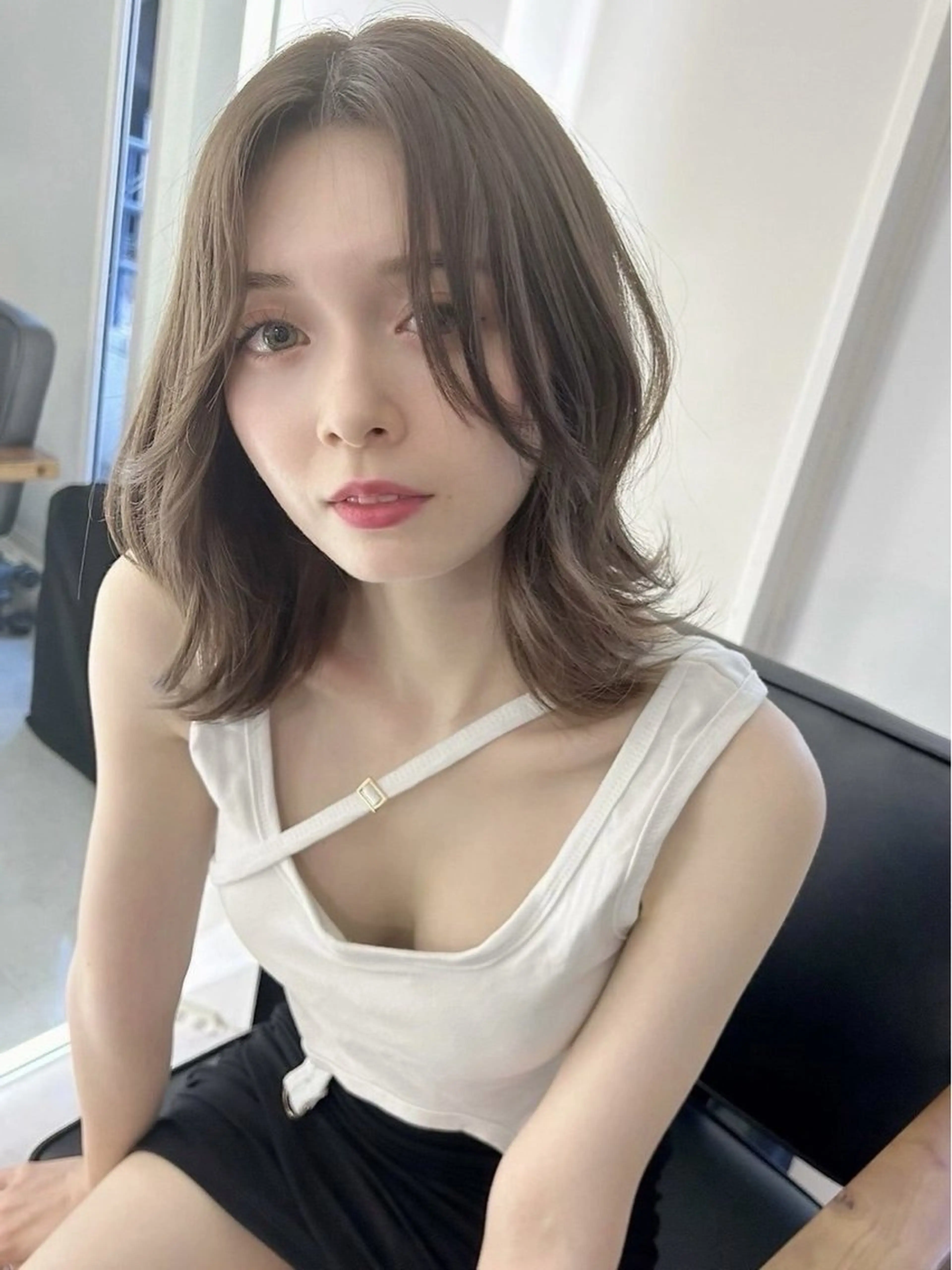 ミディアム 吉井 結唯のヘアスタイル