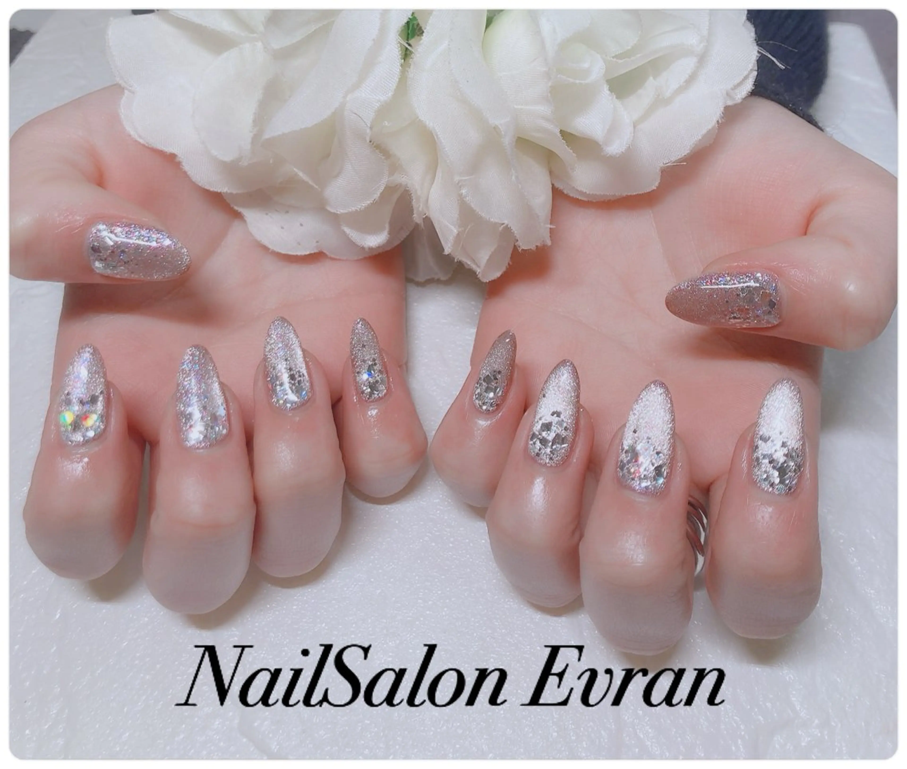 ネイル アートネイル フレンチネイル キラキラネイル ラメ(グリッター) マグネットネイル ハンドネイル Nail salon Evranのネイルデザイン
