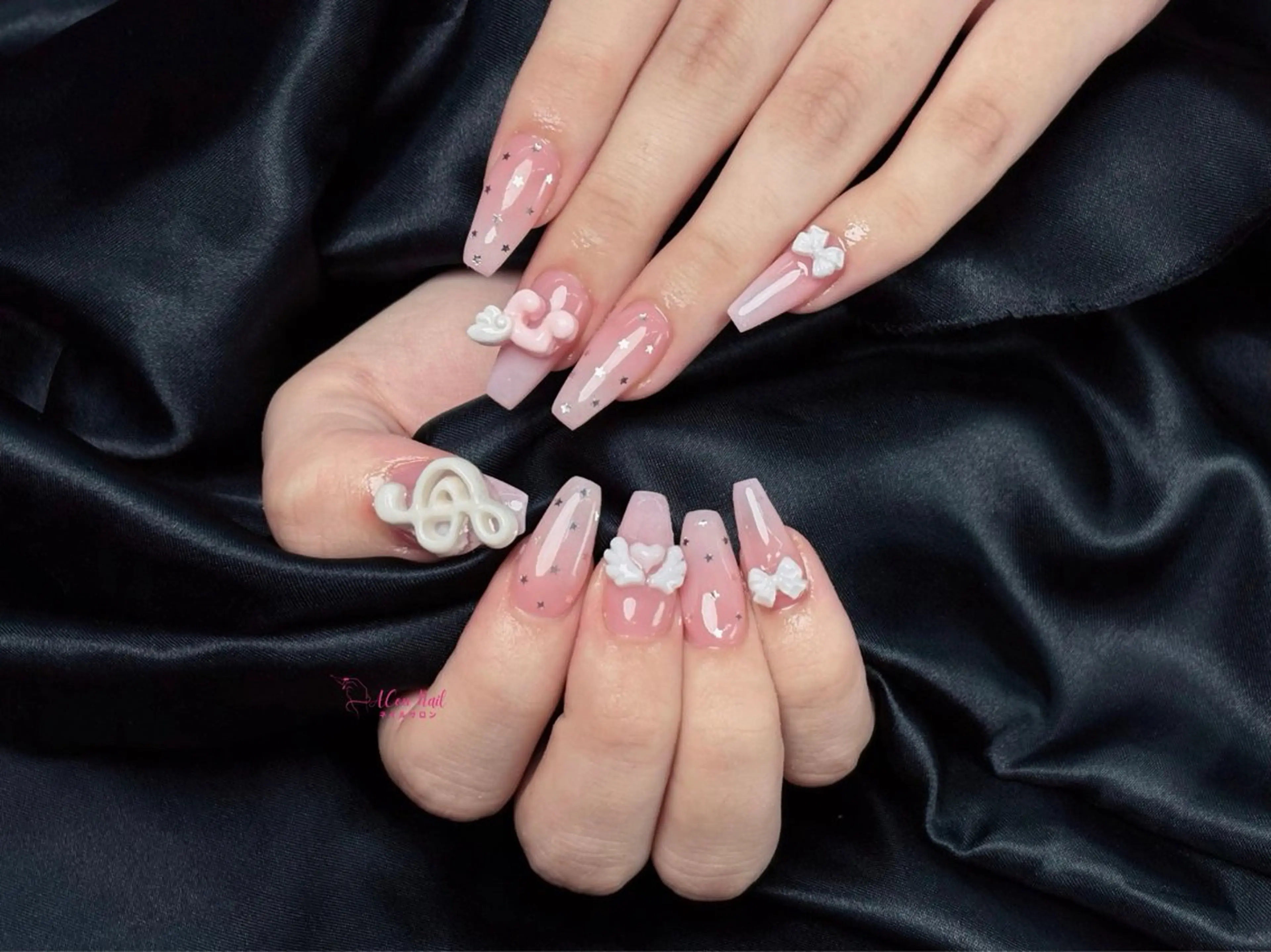 ネイル 桜ネイル 長さ出し フラワーネイル フレンチネイル ジェルネイル ハンドネイル AConNailSalon所属・ACon NailSalonのネイルデザイン