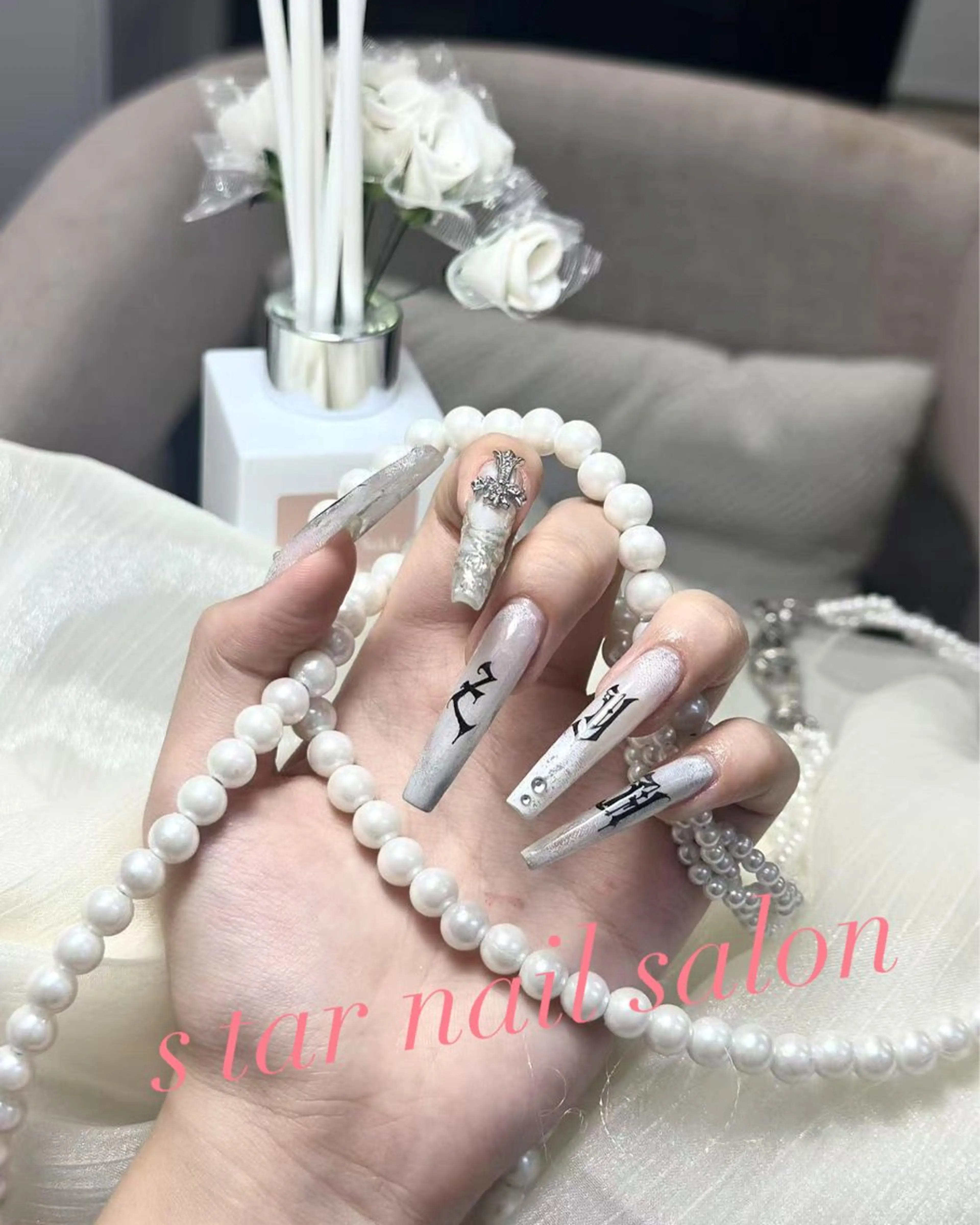 ネイル star nail salon所属・X INのネイルデザイン
