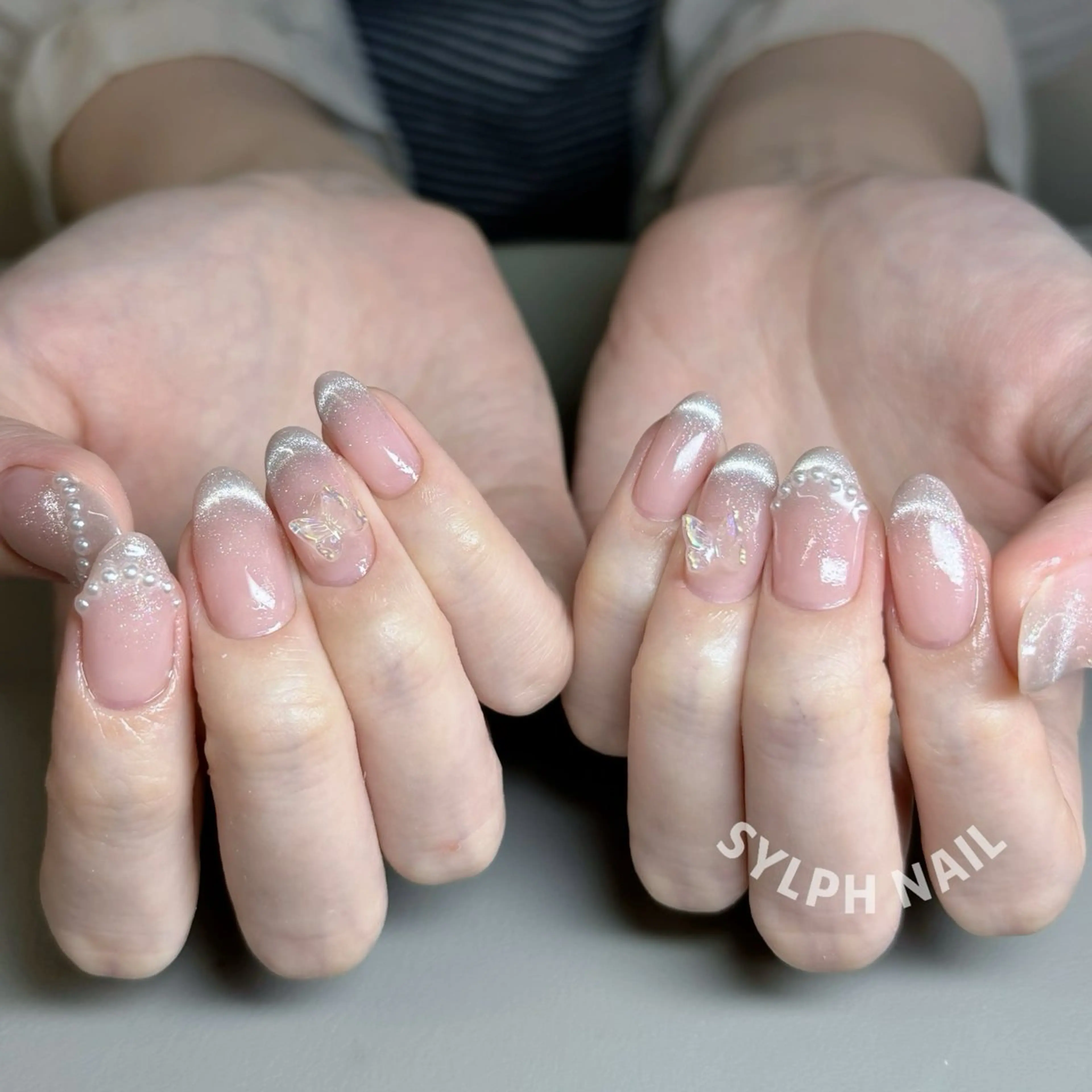 ネイル キラキラネイル ハンドネイル ハンドケア Trend Nail シルフのネイルデザイン