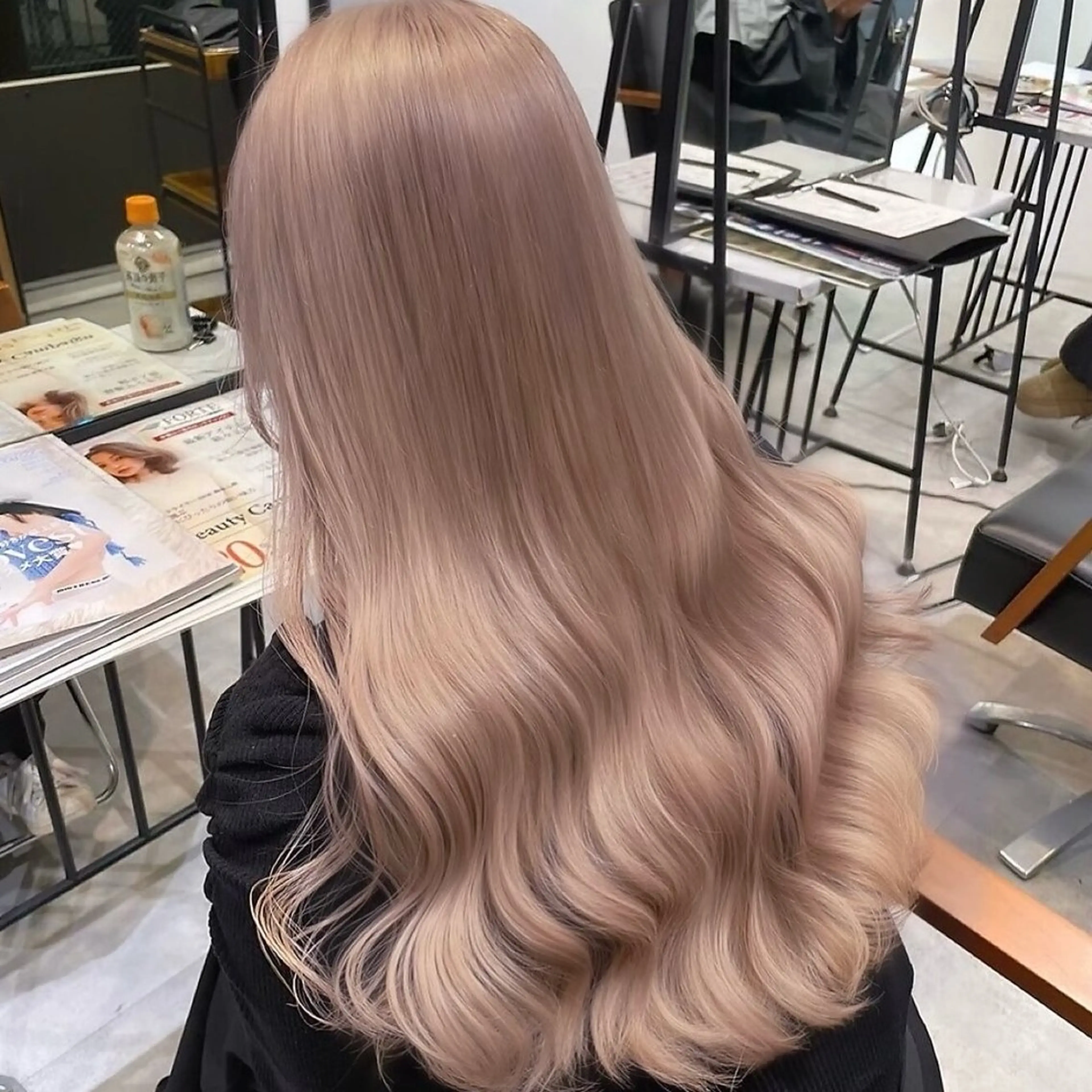 8月限定特別価格【💕モデル様募集💕】1ブリーチ＋髪質改善カラー✨（＋コテ巻き）の写真