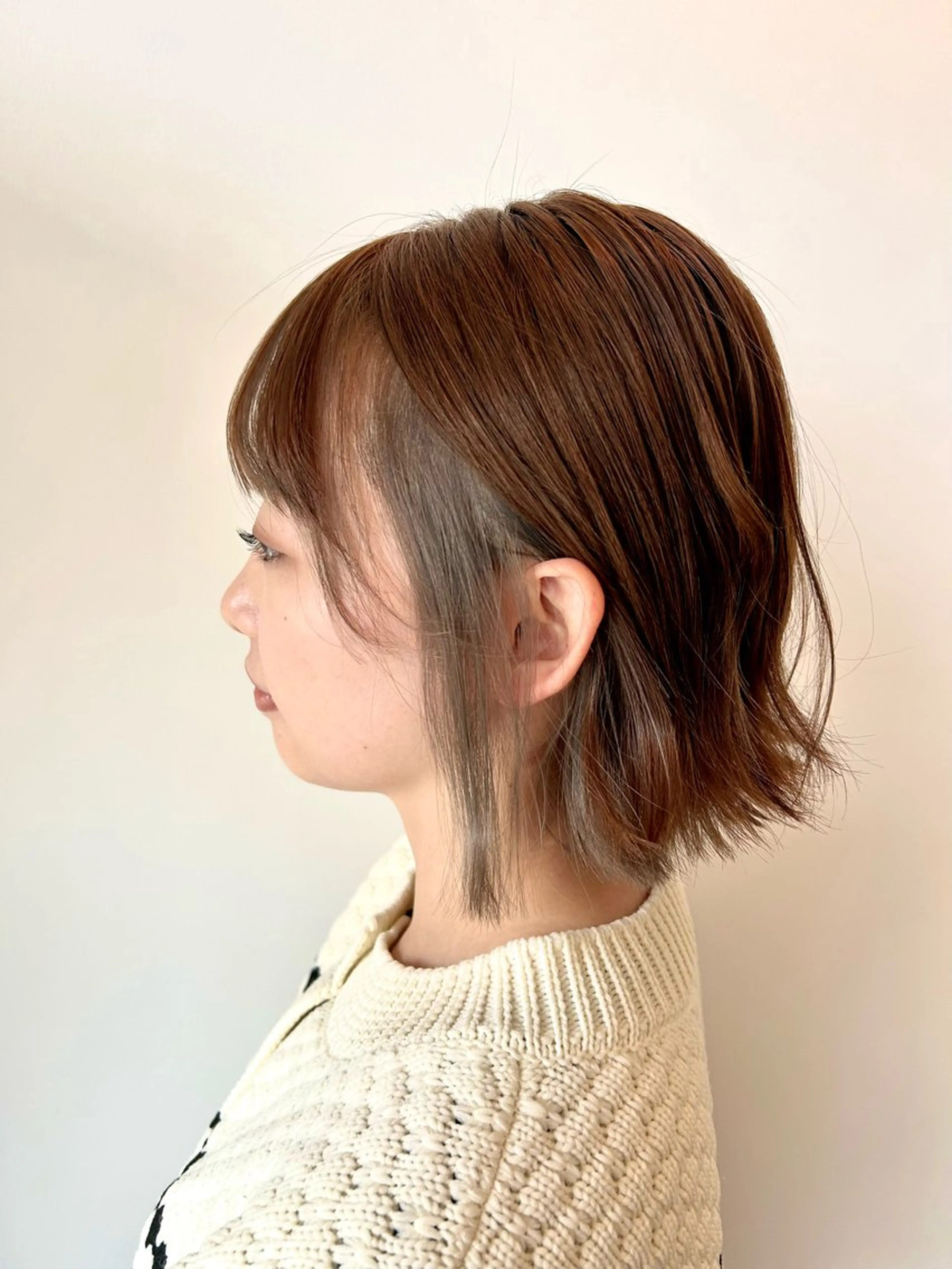 ショート カラー ブリーチ グレージュ ヘアカラー 佐藤悠生/ メンズカット．パーマのヘアスタイル