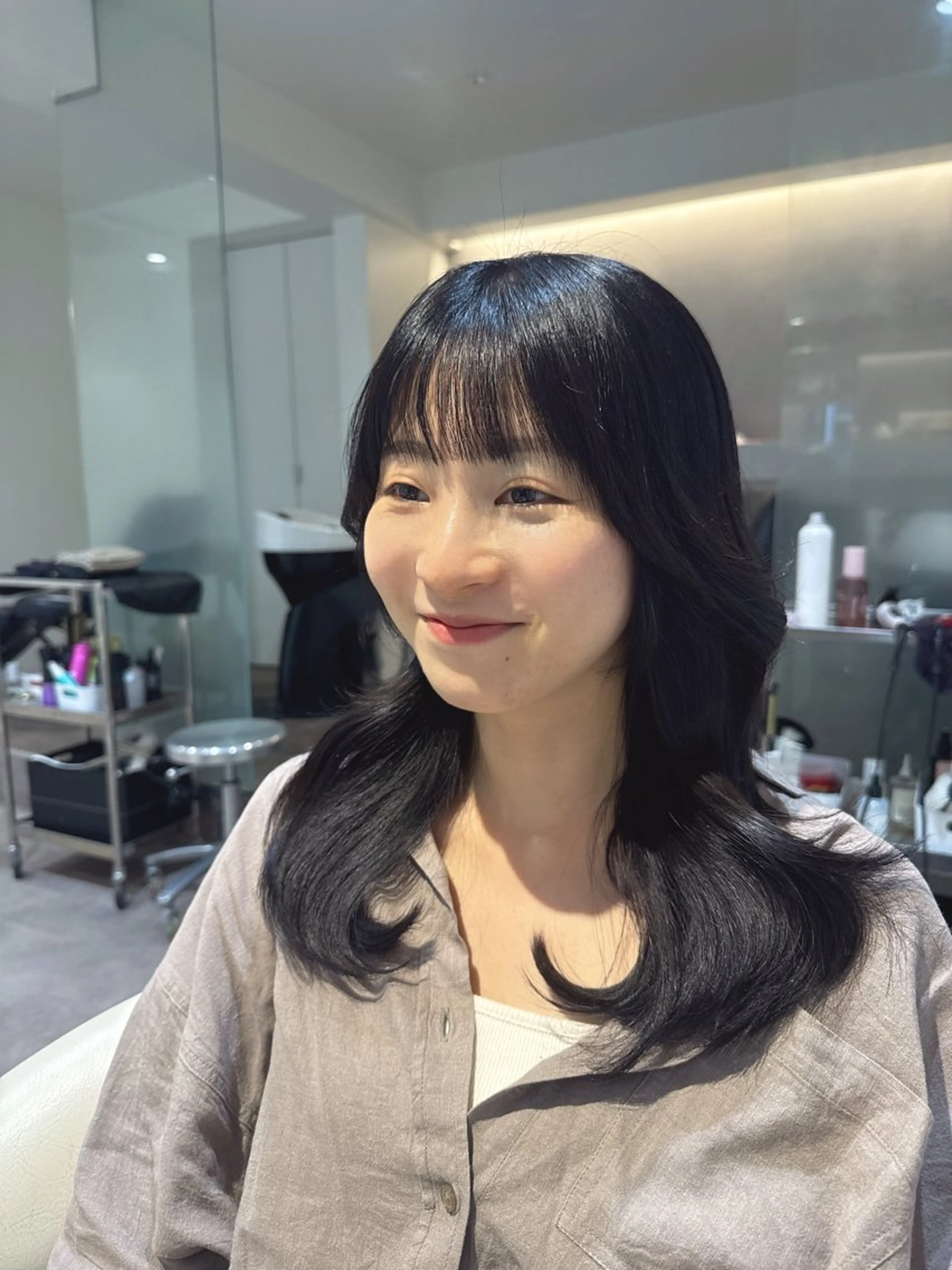 ミディアム カラー ベージュカラー ブリーチ 透明感カラー グレージュ ブリーチなしカラー カット ヘアカラー トリートメント 原宿/美髪カラー 🫧TAISEIのヘアスタイル
