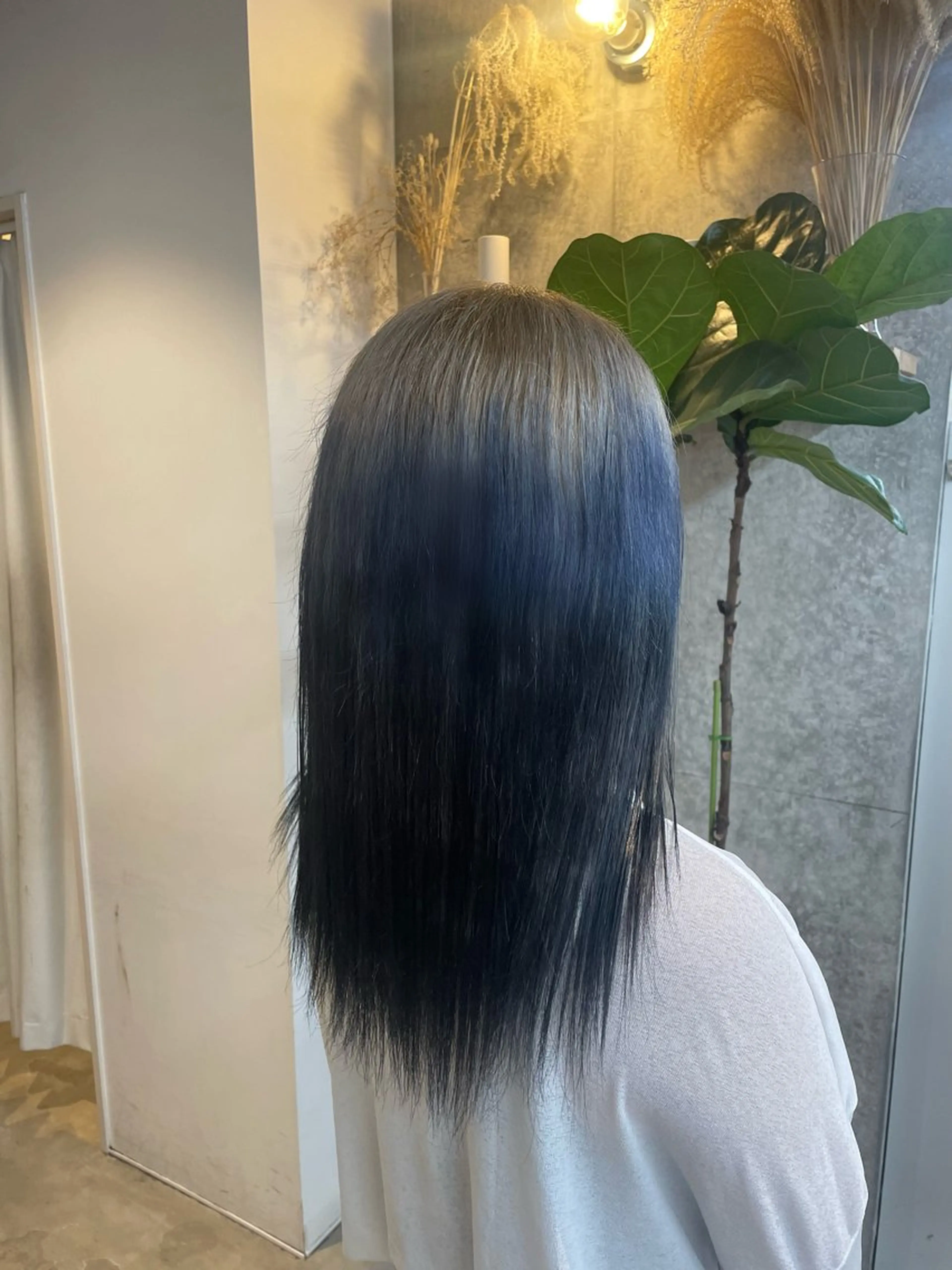 ロング カラー カット ヘアカラー トリートメント KOTOMI .のヘアスタイル